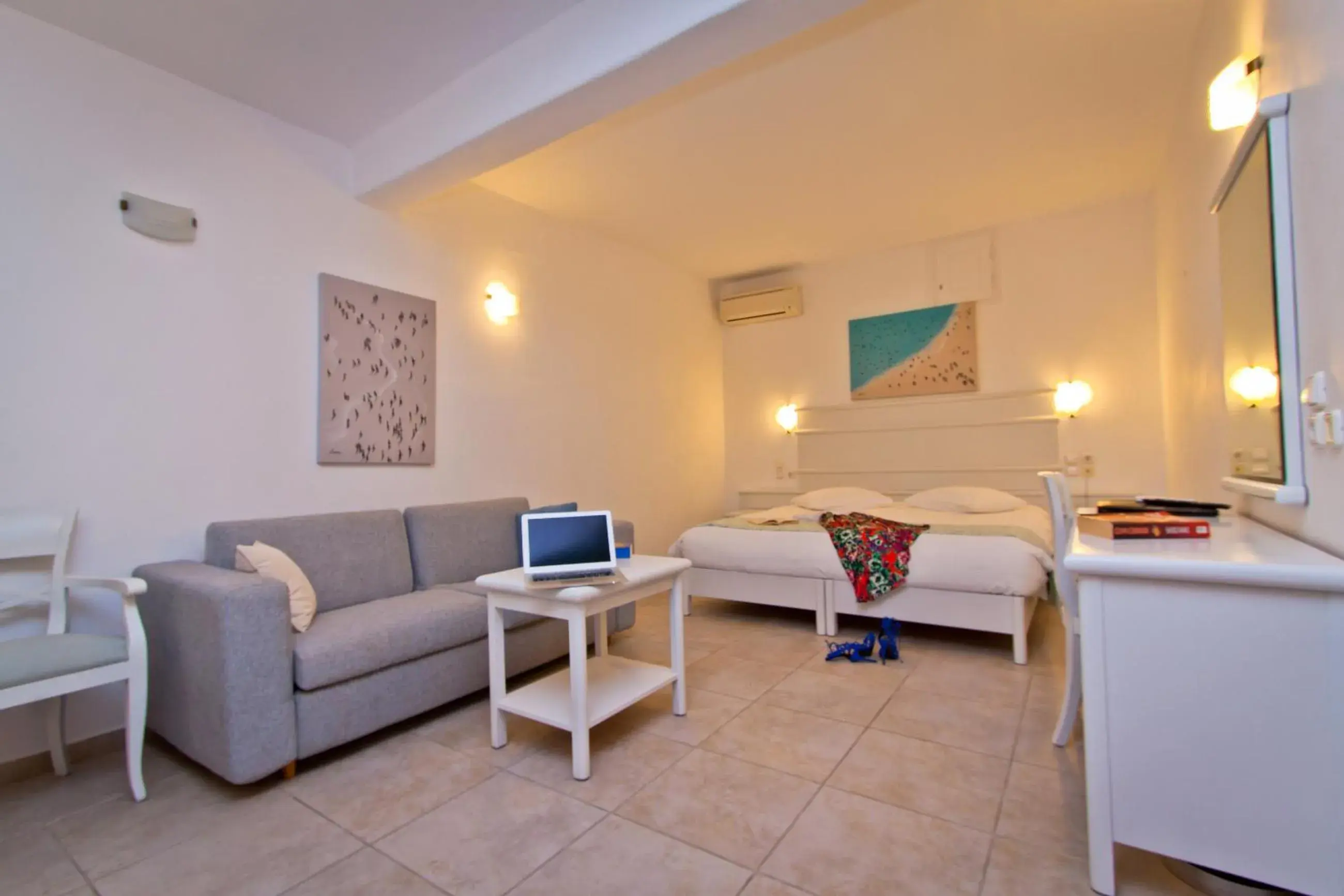 Bed in Yiannaki Hotel Bed in Yiannaki Hotel