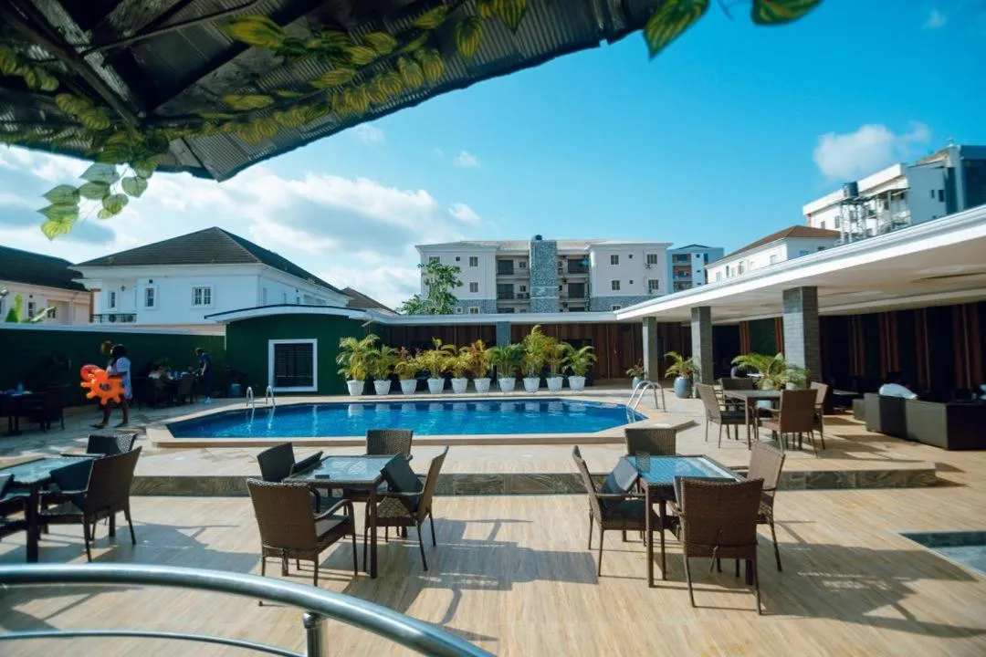 Property building in Presken Residence