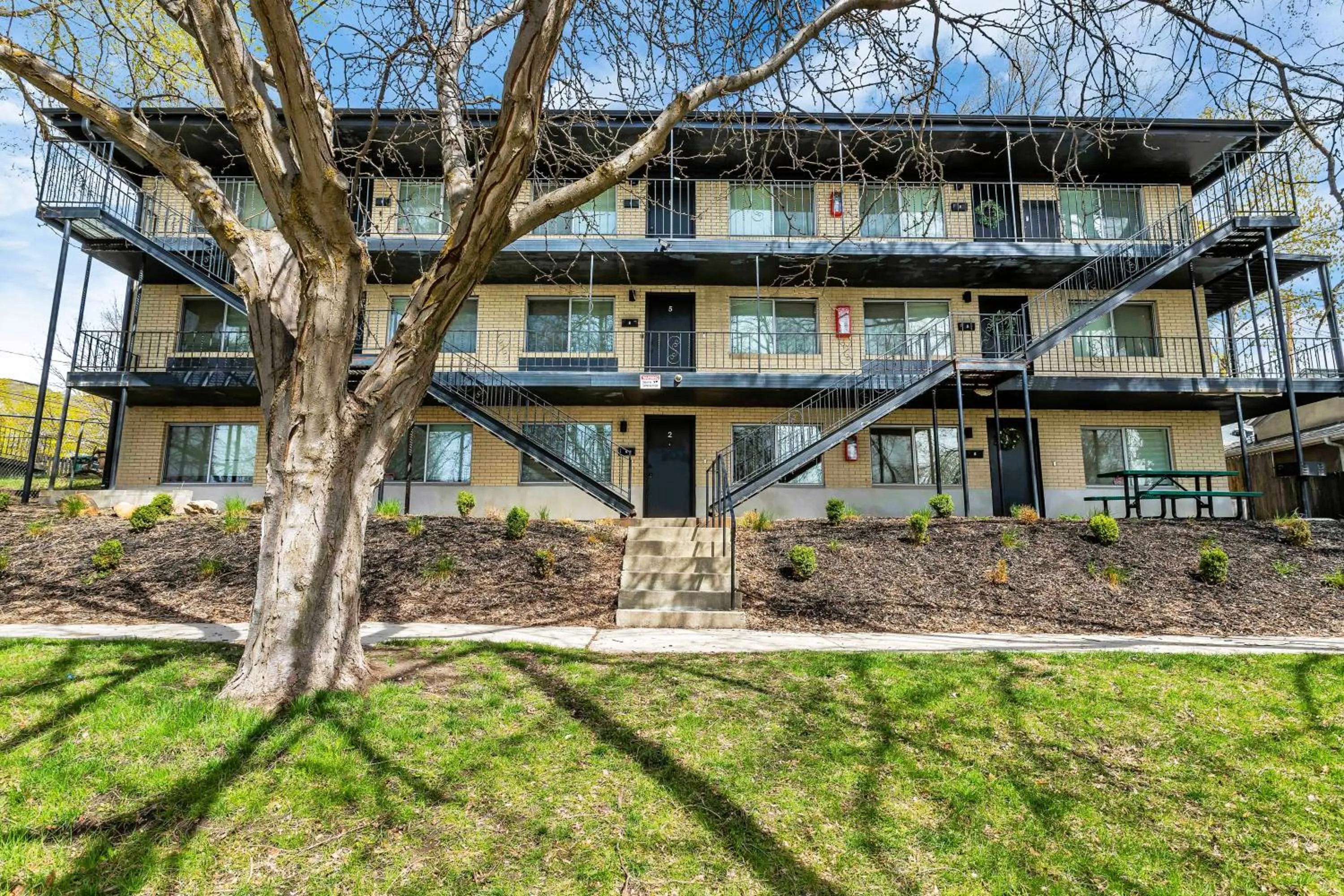 Property building in Marmalade by Cloud Dream Homes