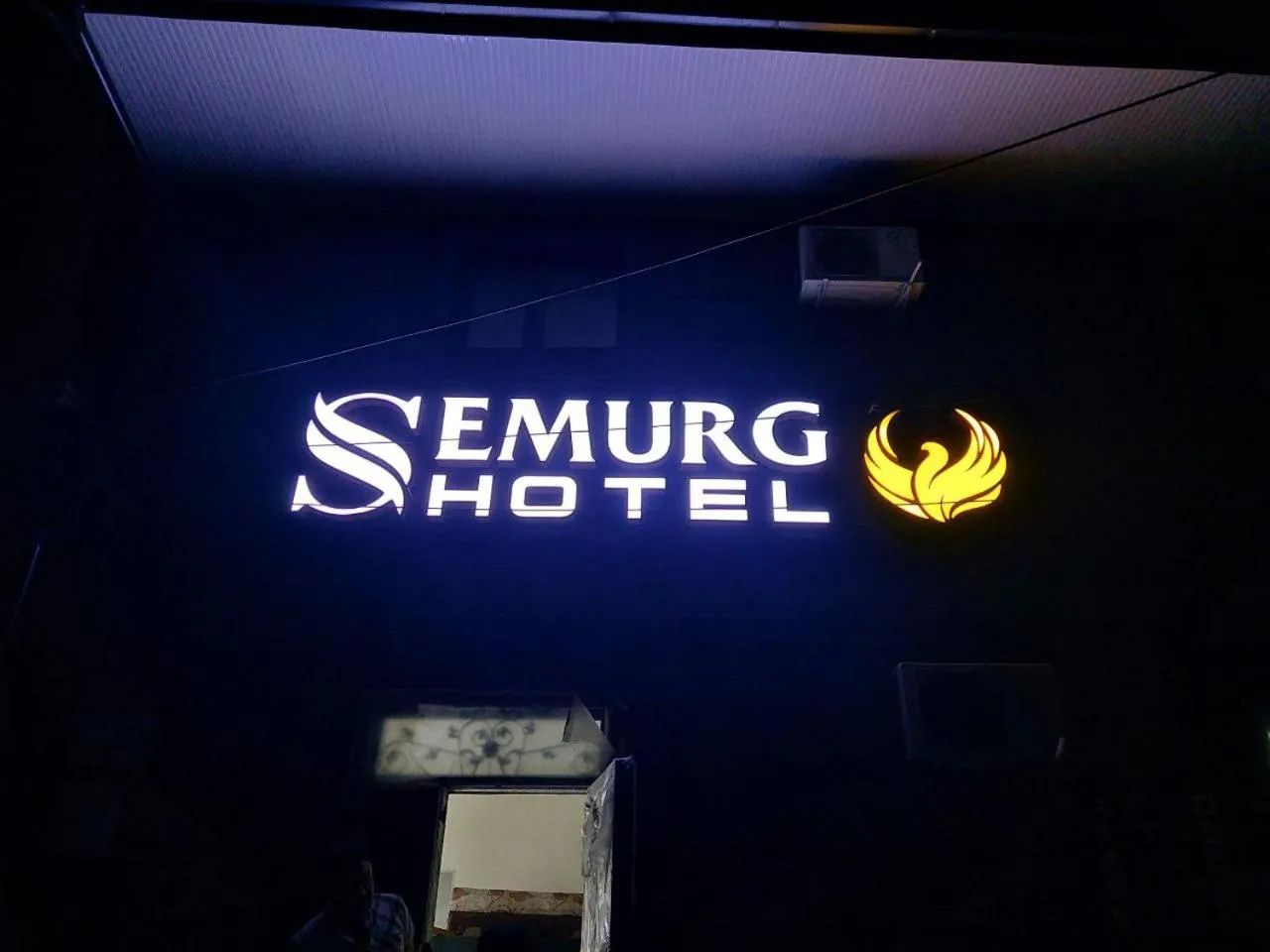SEMURG HOTEL