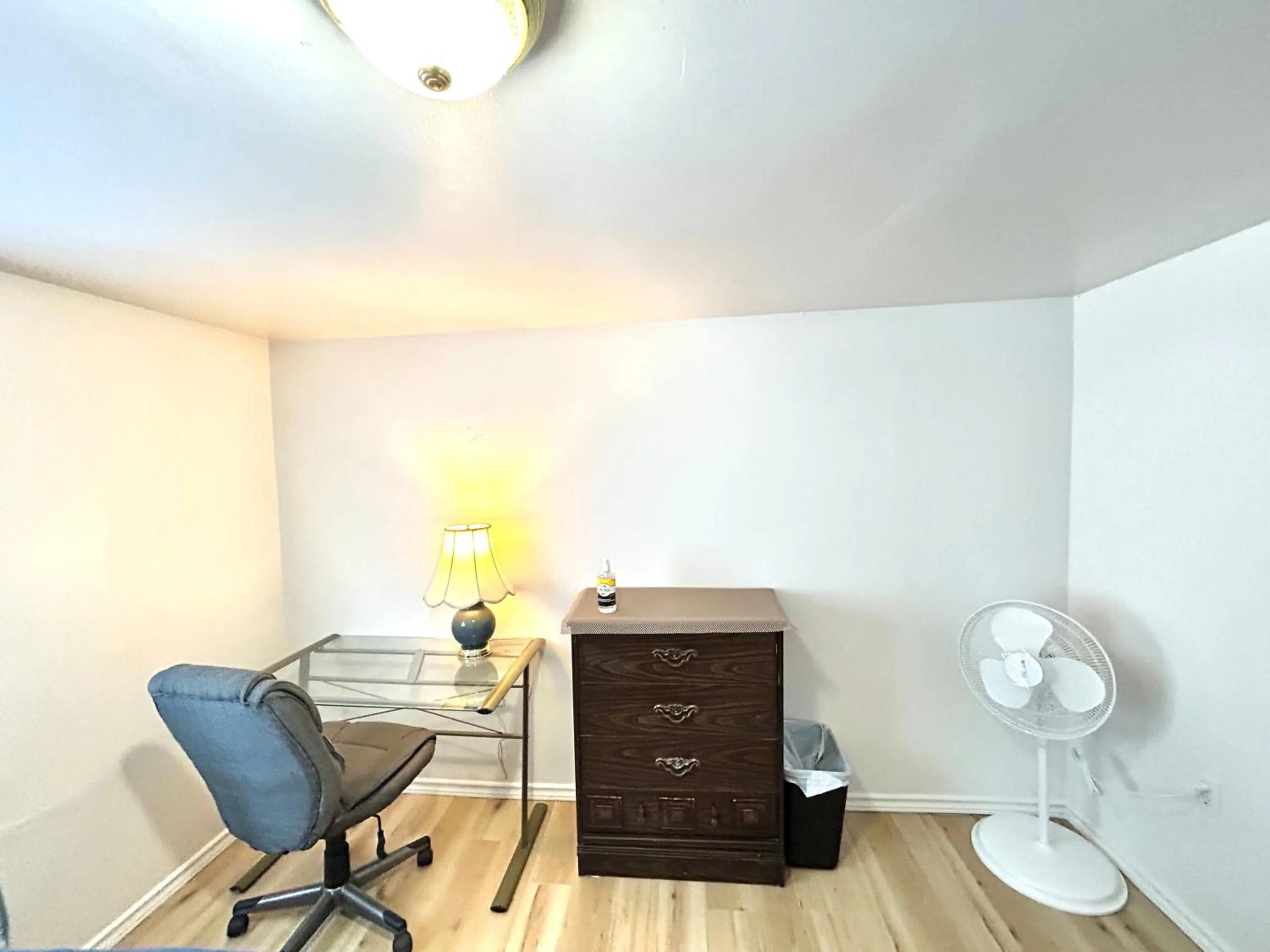 hair dresser in Albert Housing