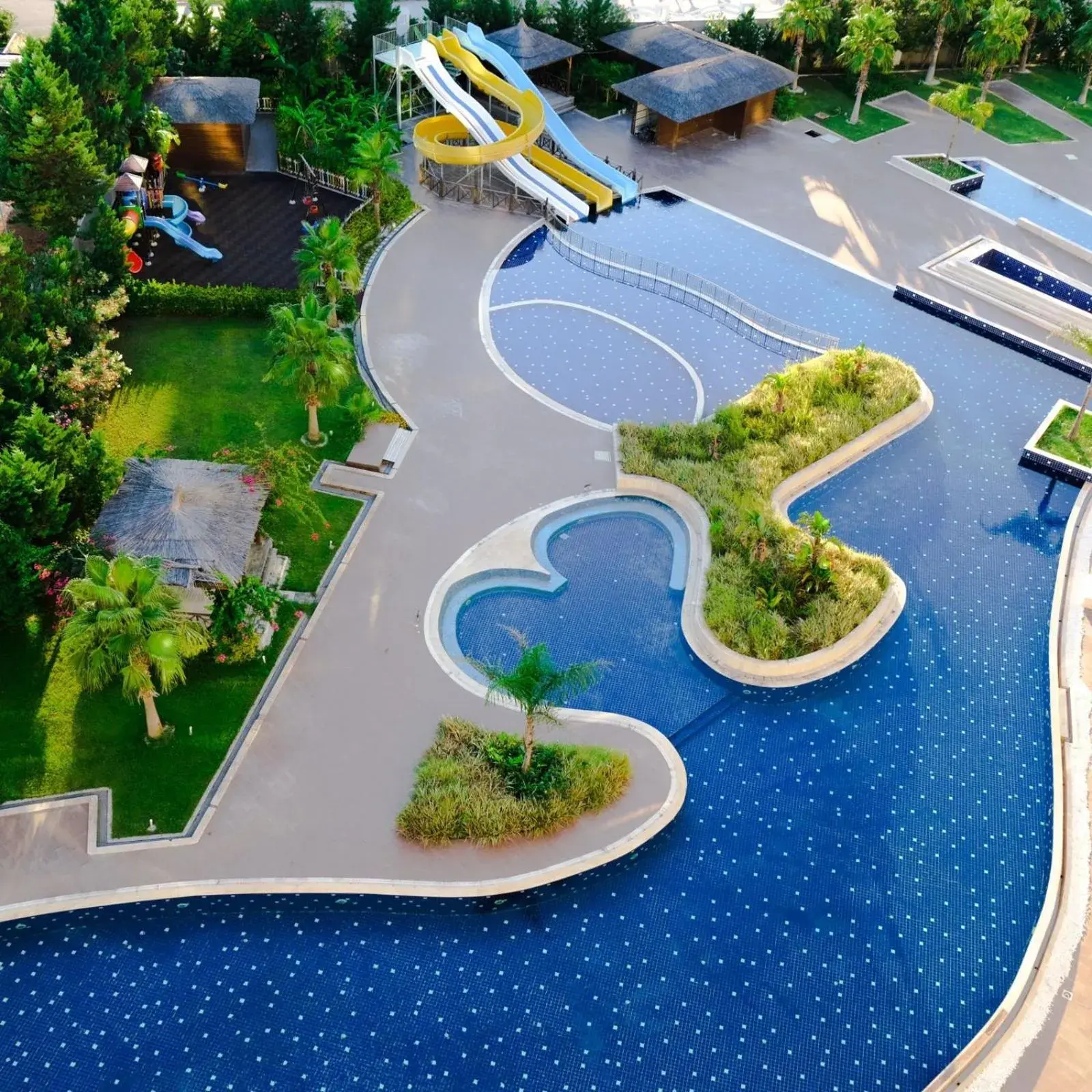 Swimming pool in Sirius Town Residence and Spa Swimming pool in Sirius Town Residence and Spa