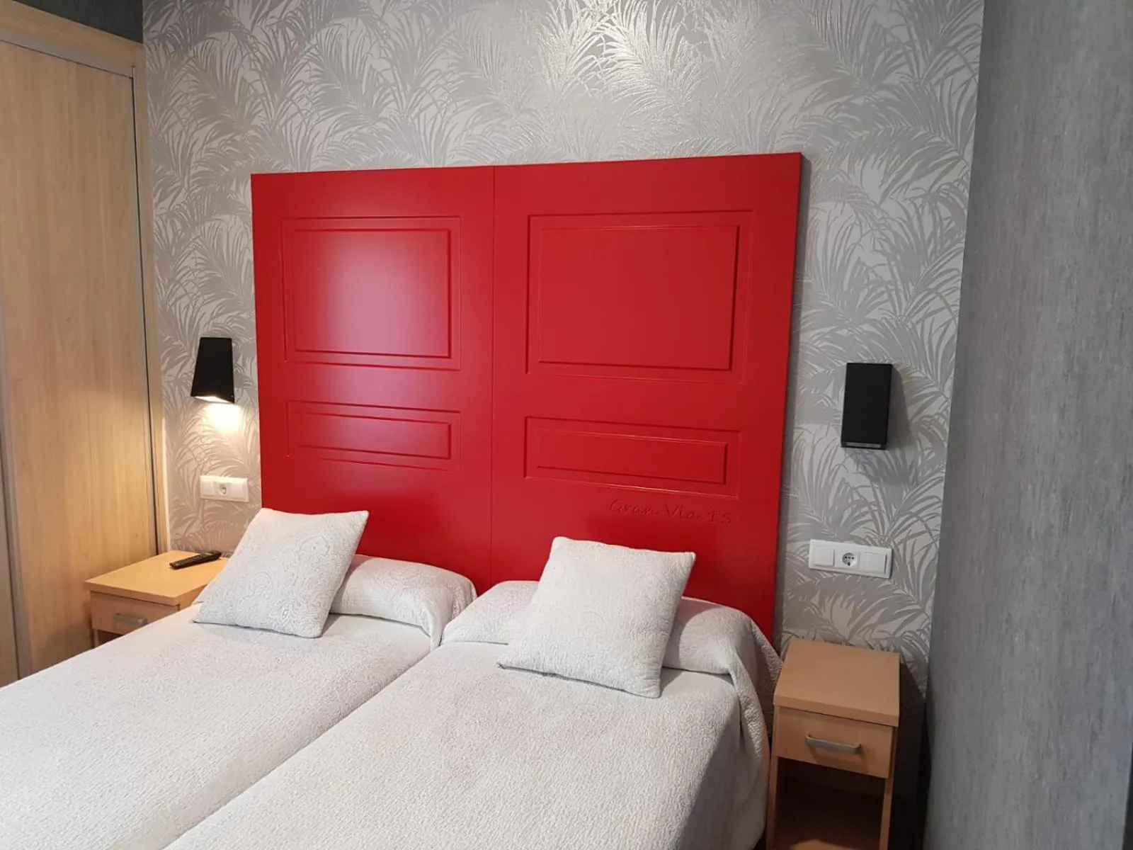 Bed in Hostal Avenida