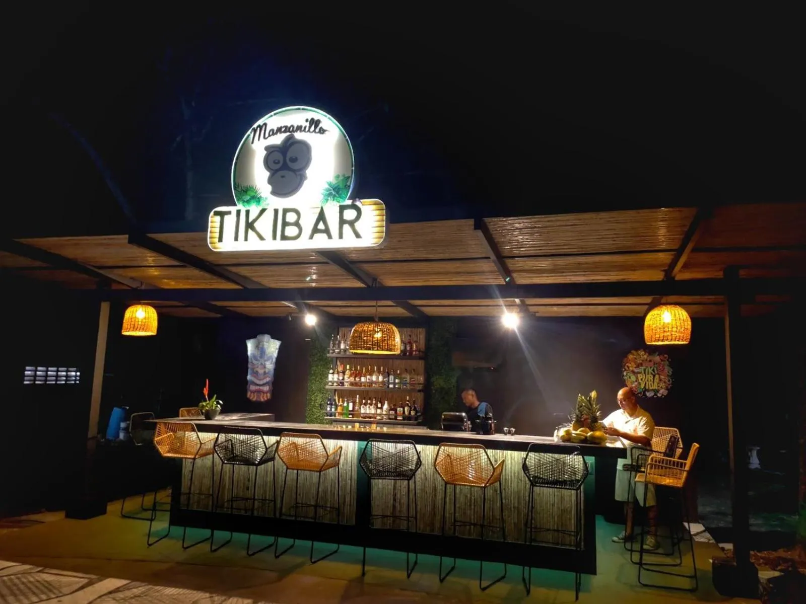 Restaurant/places to eat in Manzanillo Caribbean Resort