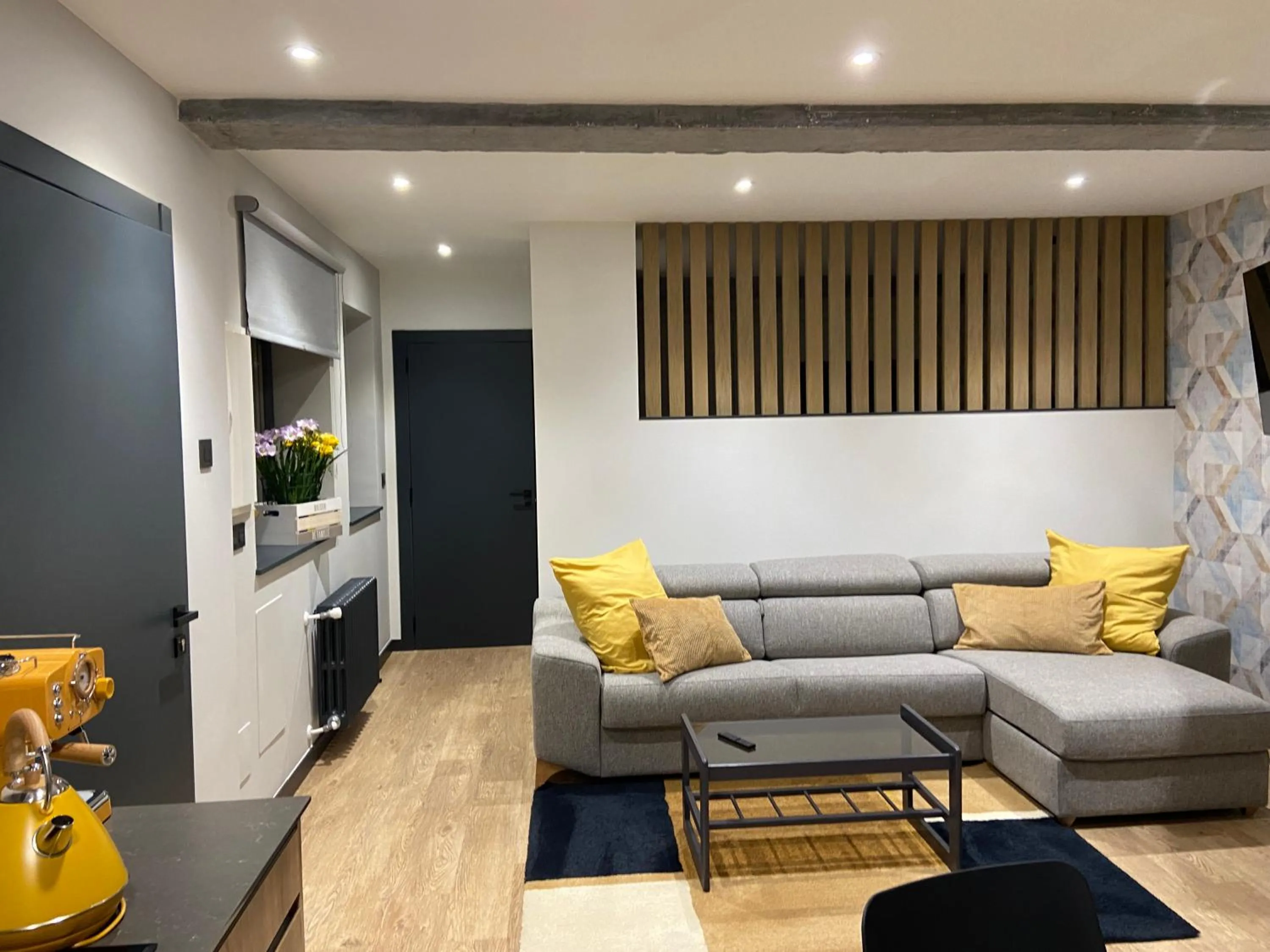 One-Bedroom Apartment in Siente Muralla