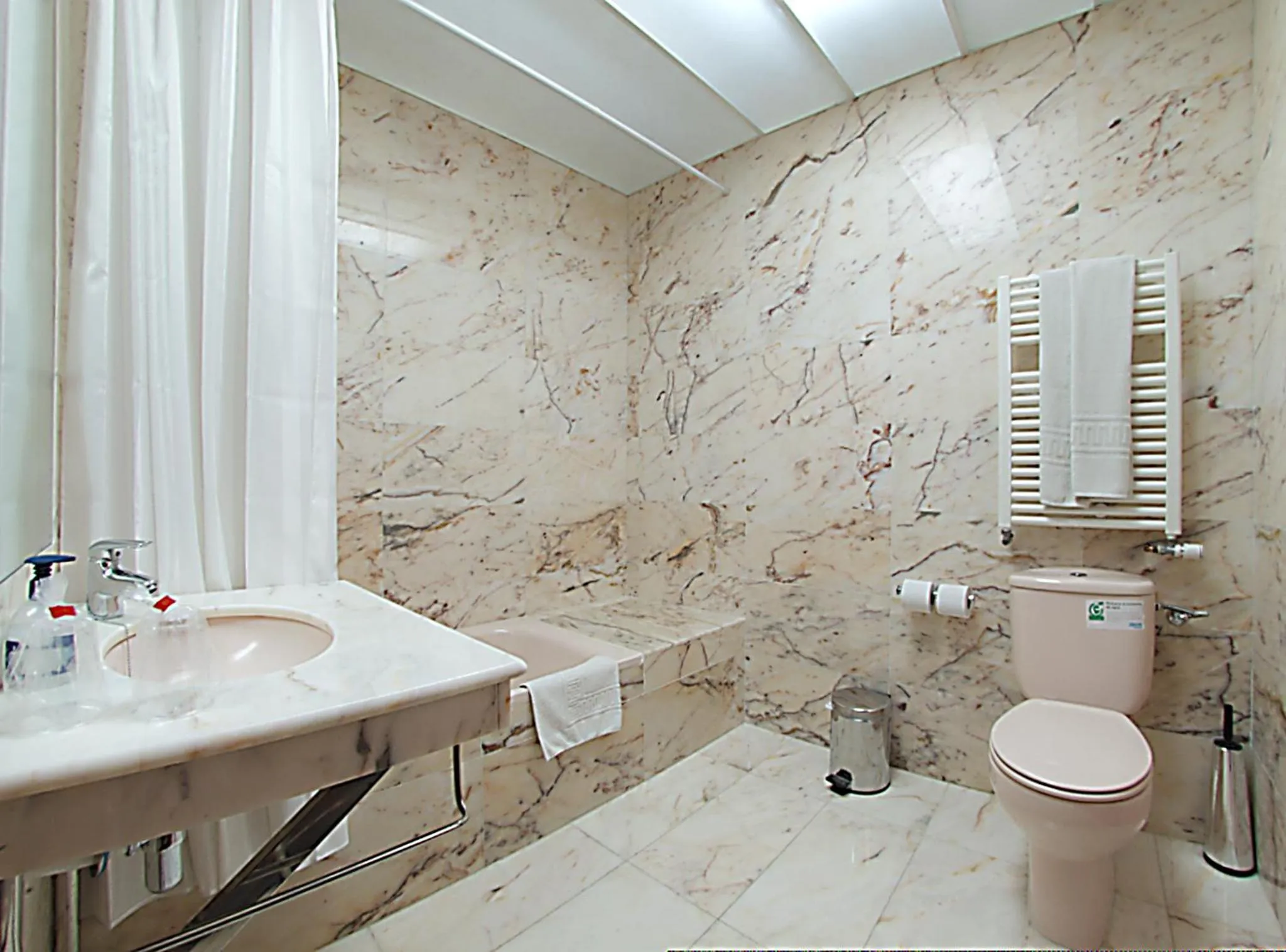 Bathroom in Alba Hotel