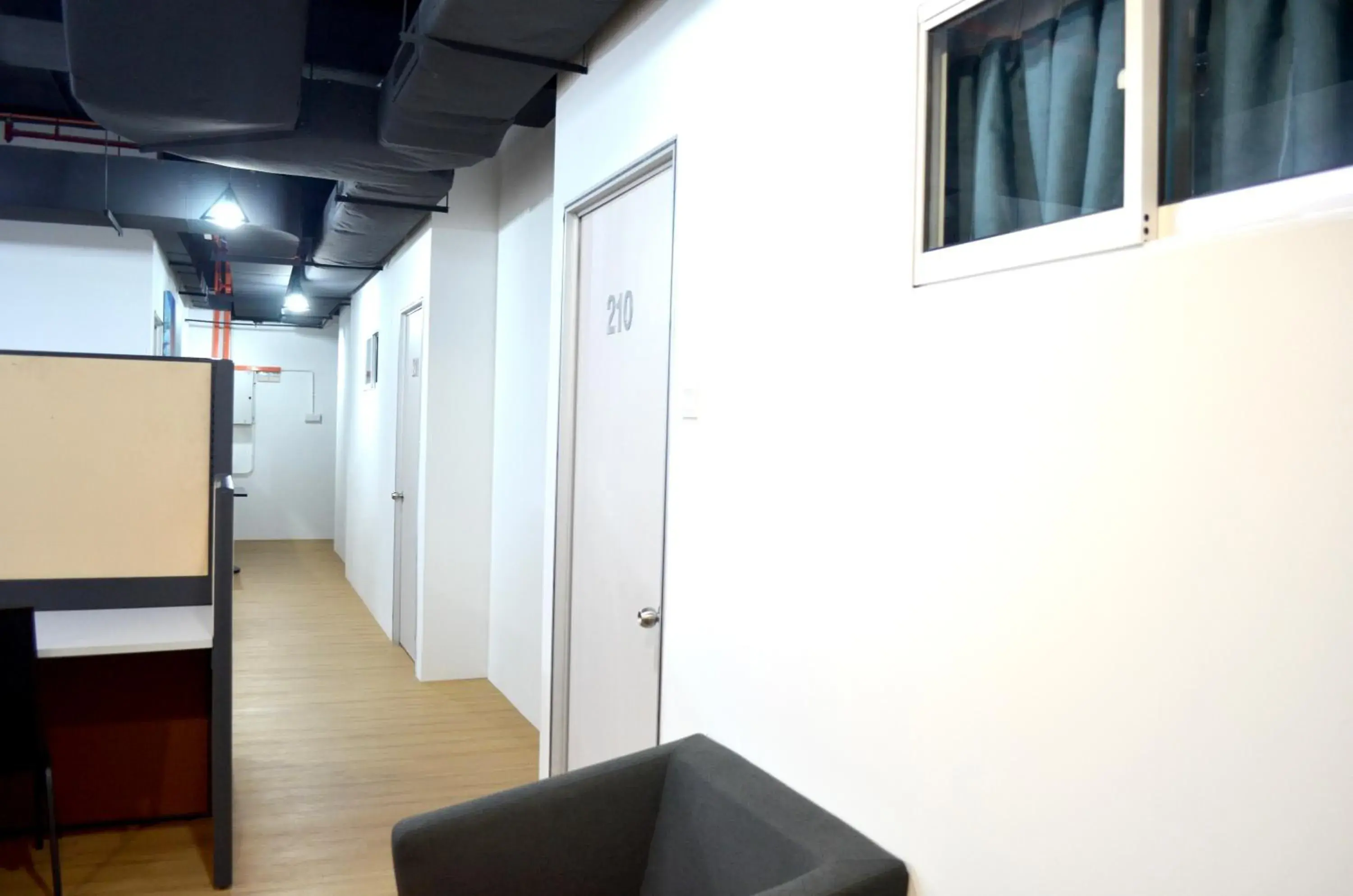 Area and facilities in RED ROOM Kuala Lumpur Area and facilities in RED ROOM Kuala Lumpur