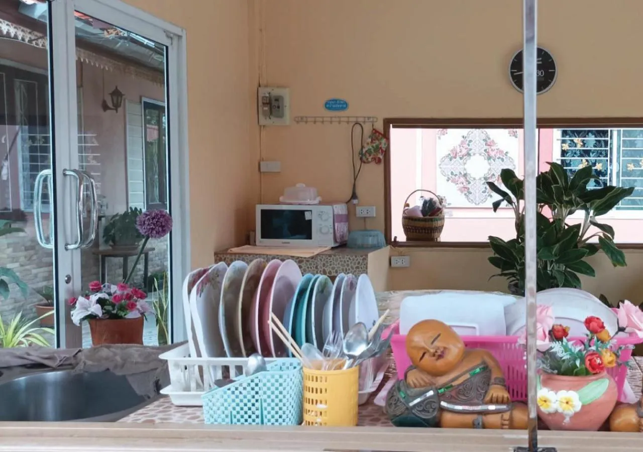 Restaurant/places to eat in Vimanmek Resort