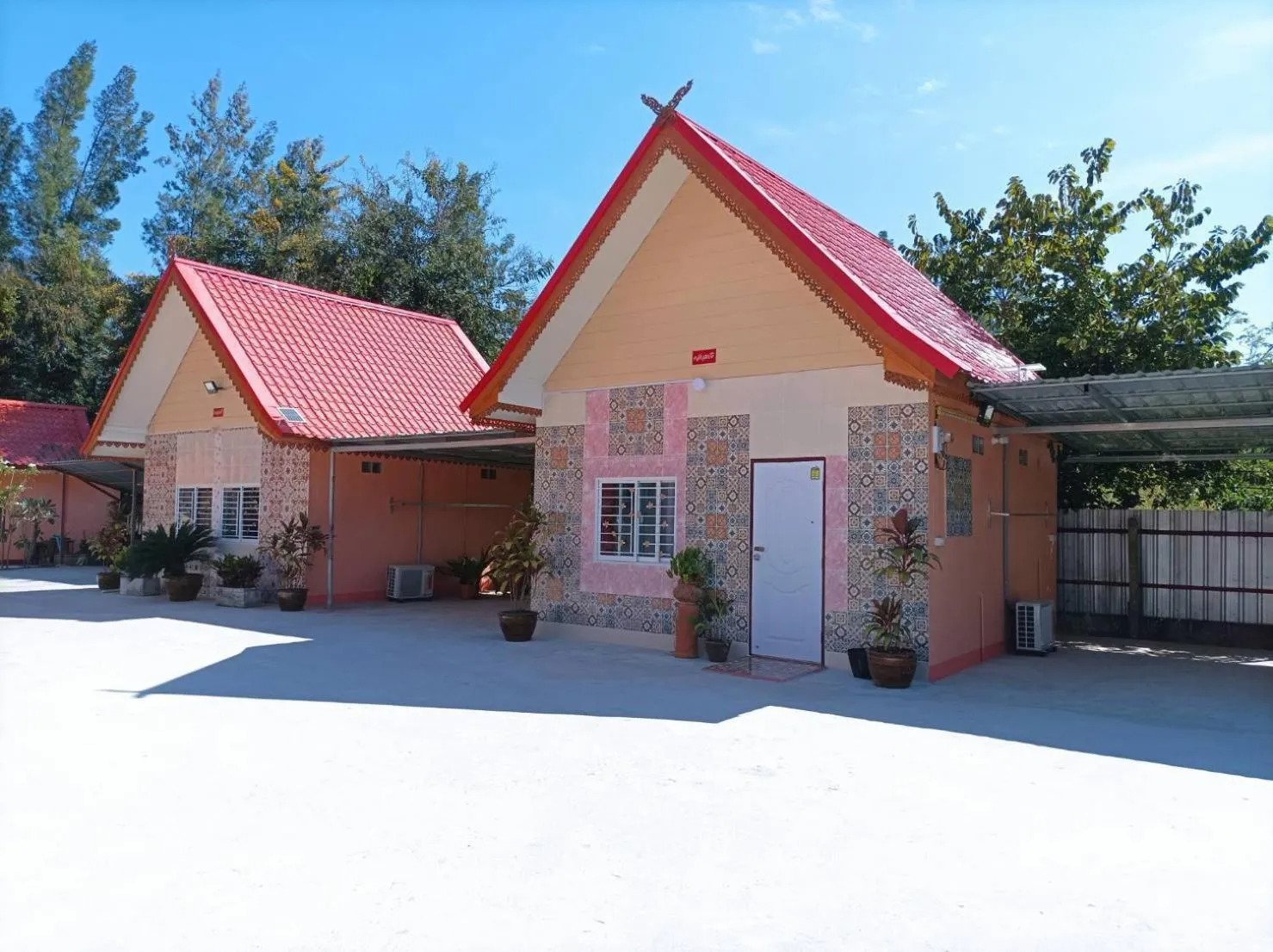 Property building in Vimanmek Resort