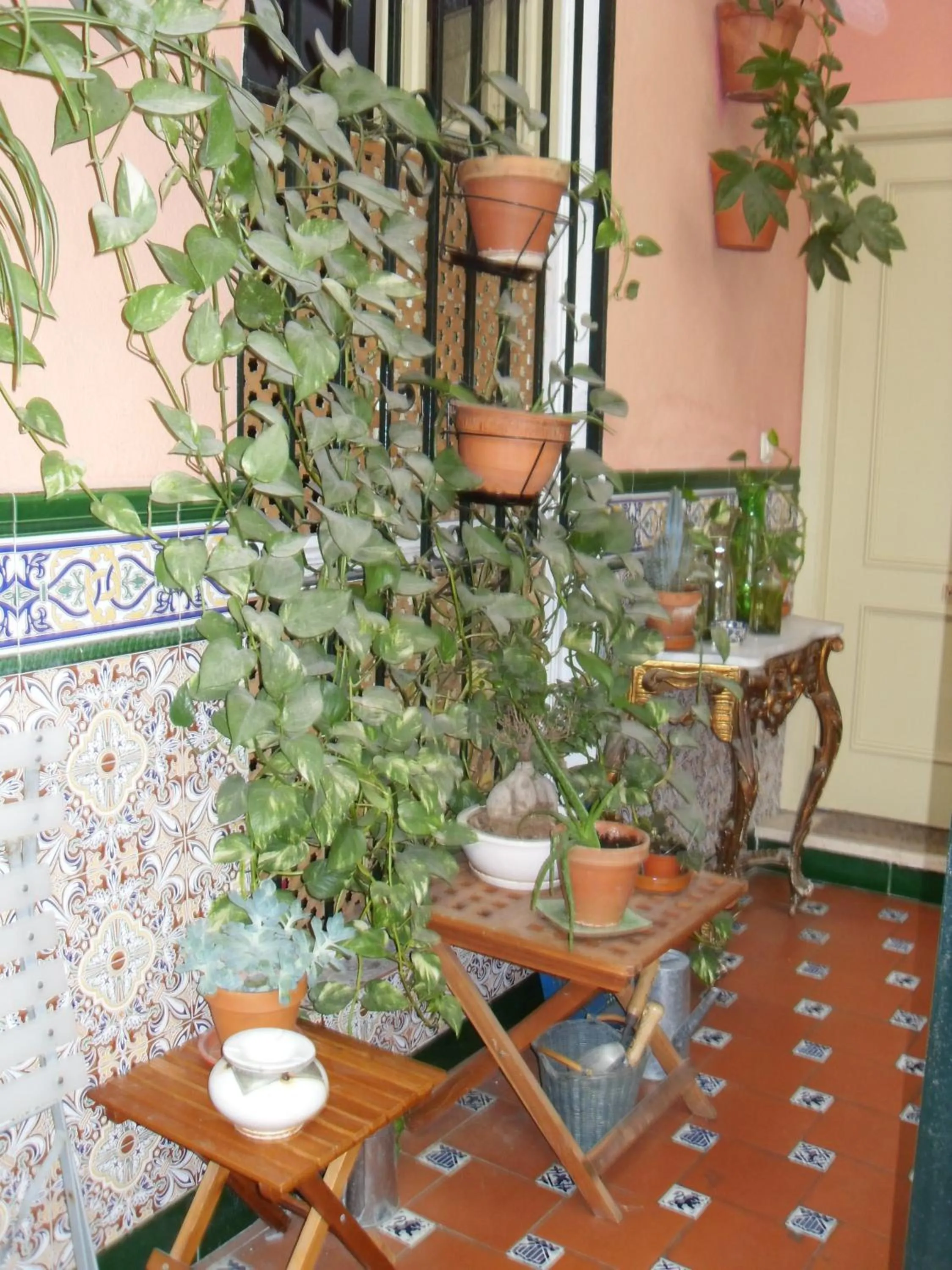 Decorative detail in El Riad Andaluz