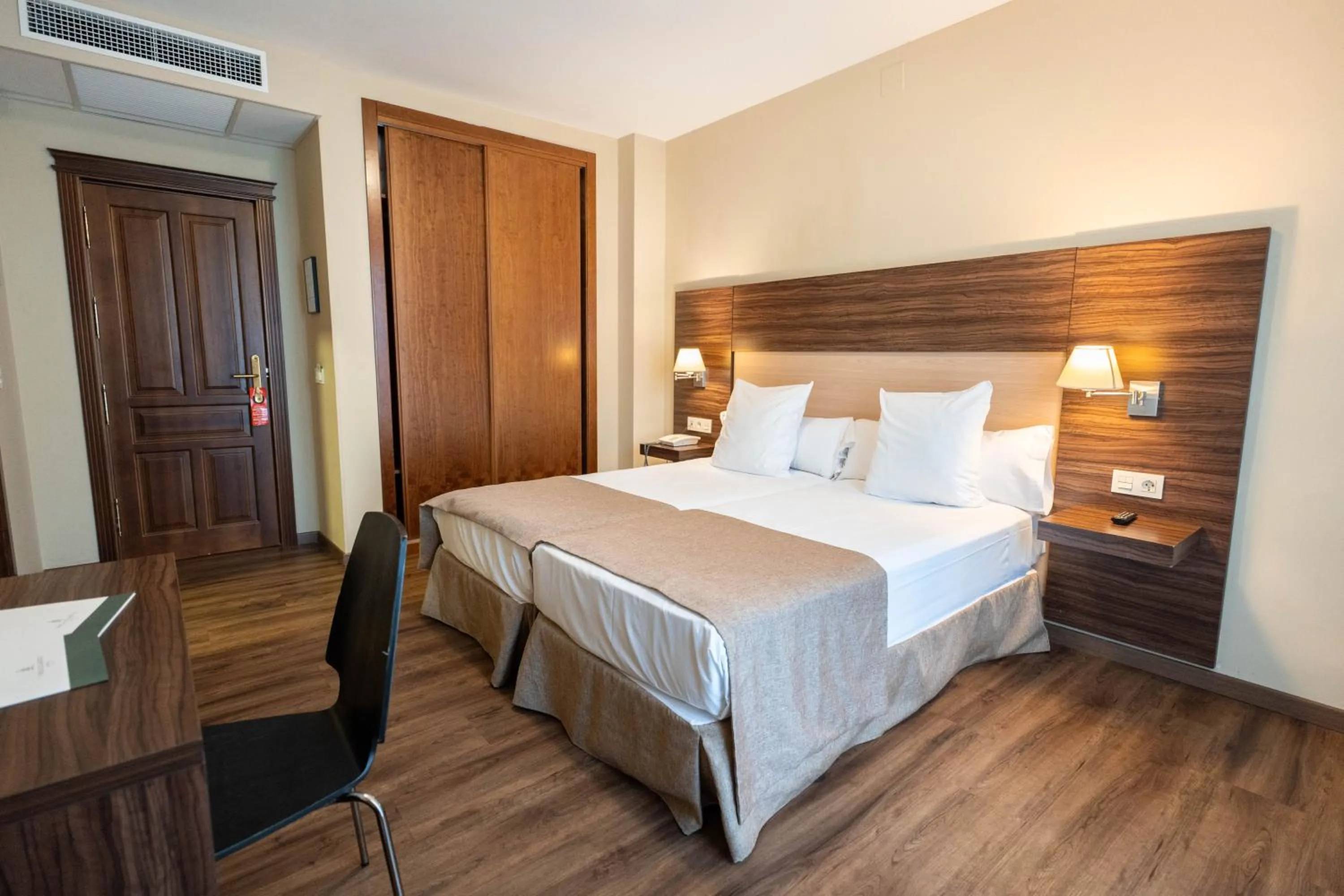 Photo of the whole room, Bed in Hotel Finca Los Abetos