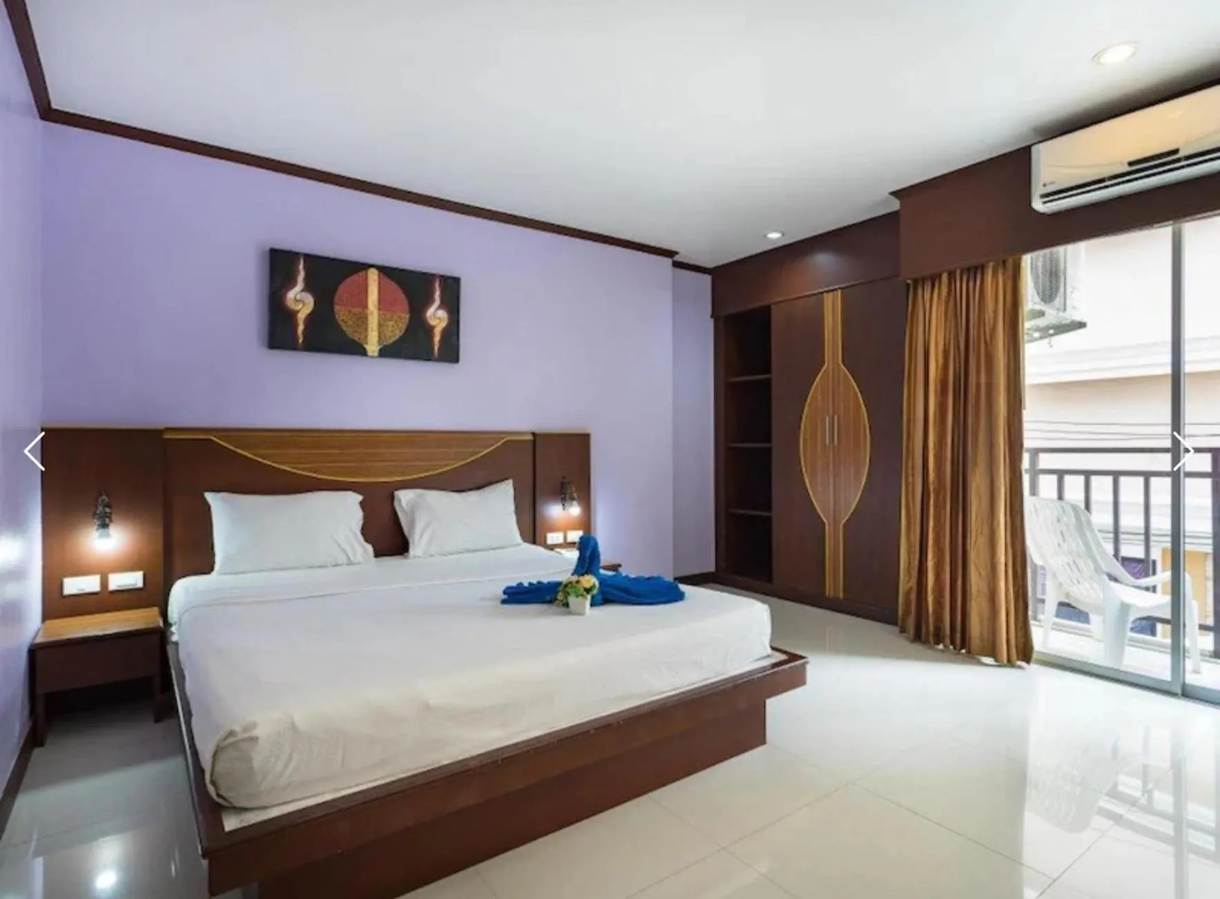 Bedroom, Bed in Issara Patong Beach