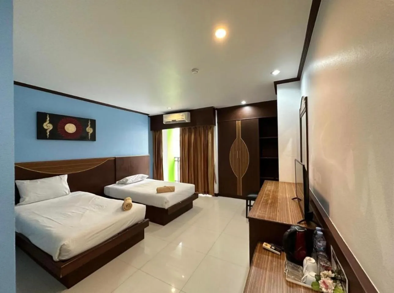 Bedroom, Bed in Issara Patong Beach