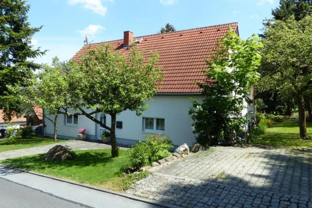 Property building in Urlaubsdomizil Am Töpfer - Ferienwohnungen in Olbersdorf