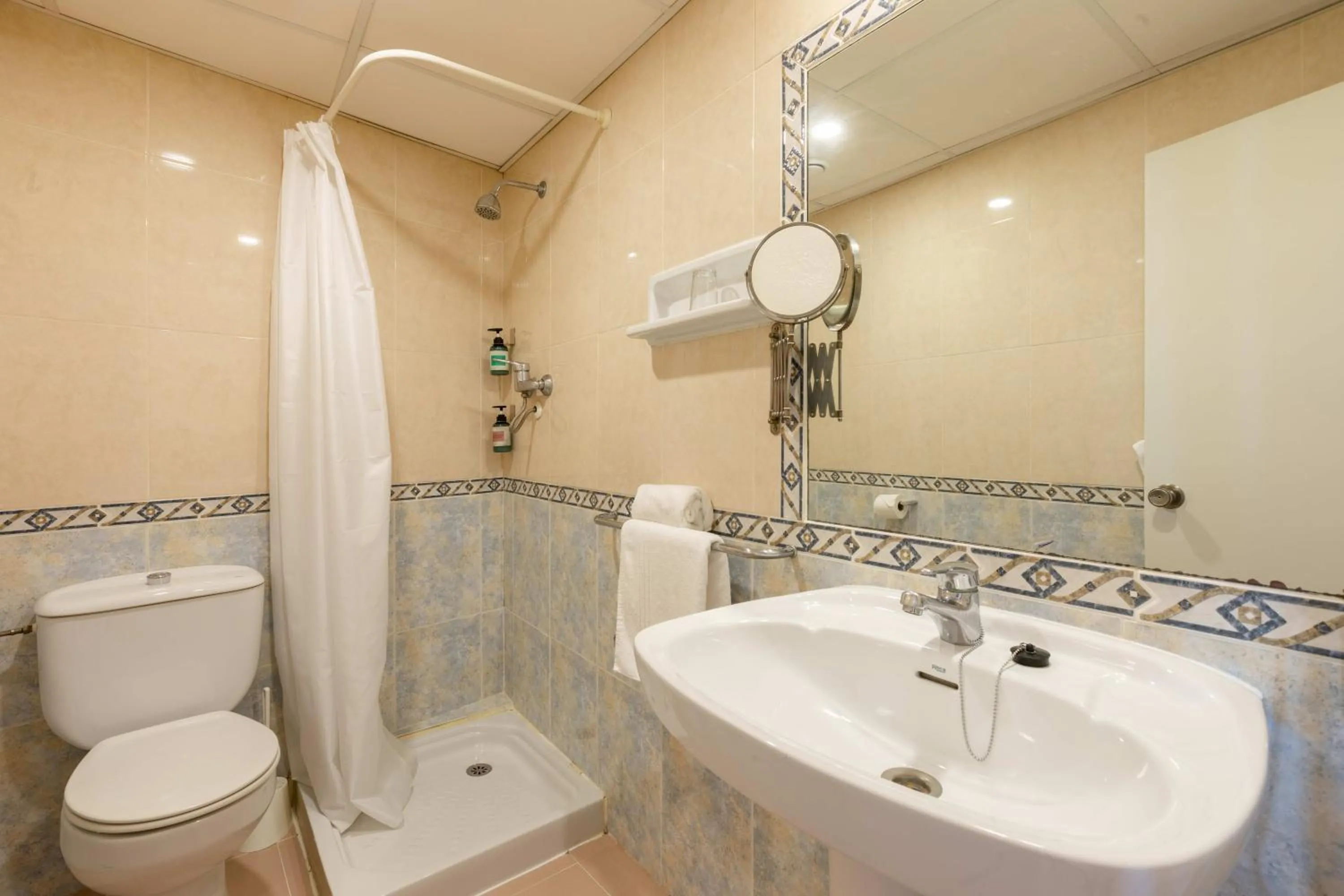 Shower in The Red Hotel - Adults Only