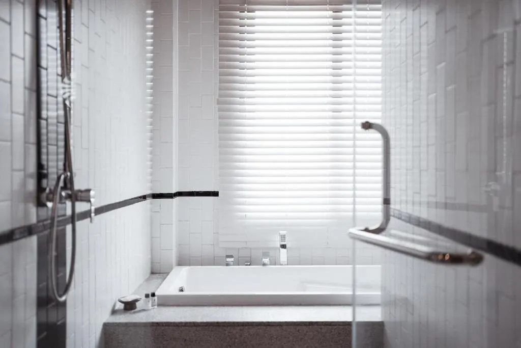 Bathroom in Brique Suite