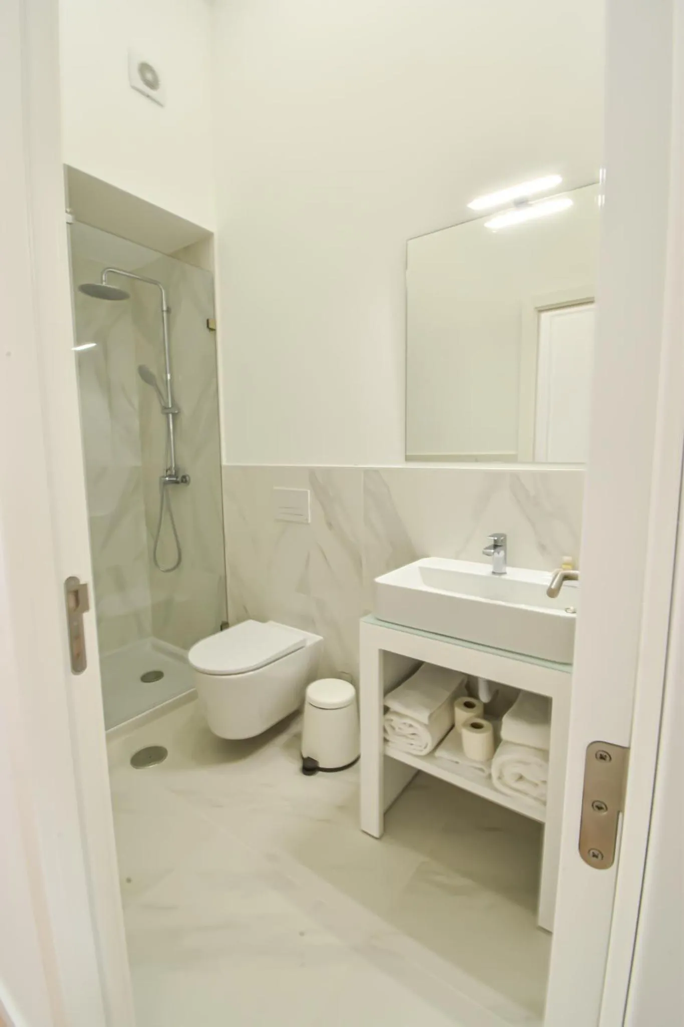 Shower in LAA Studios
