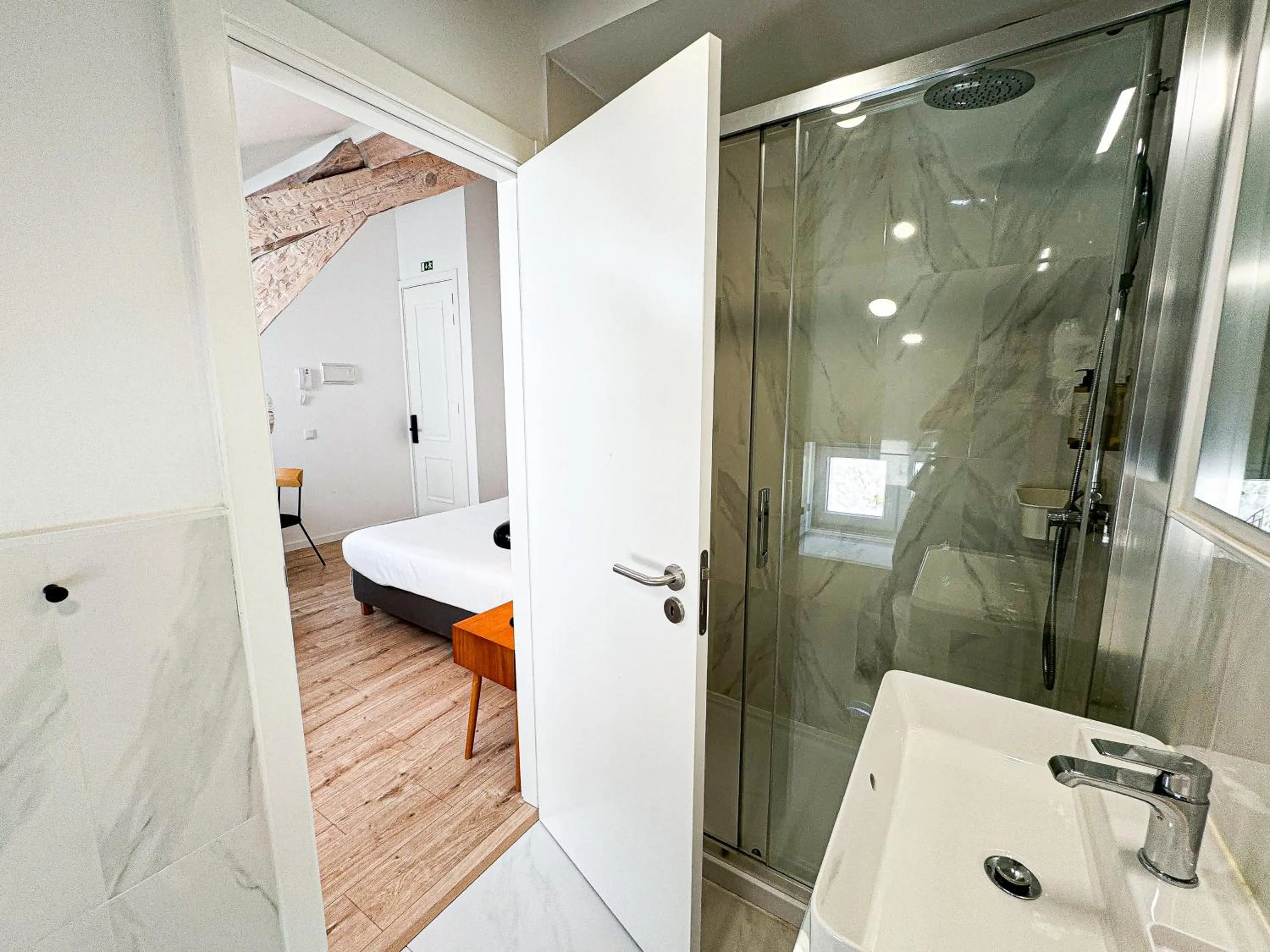 Toilet in LAA Studios
