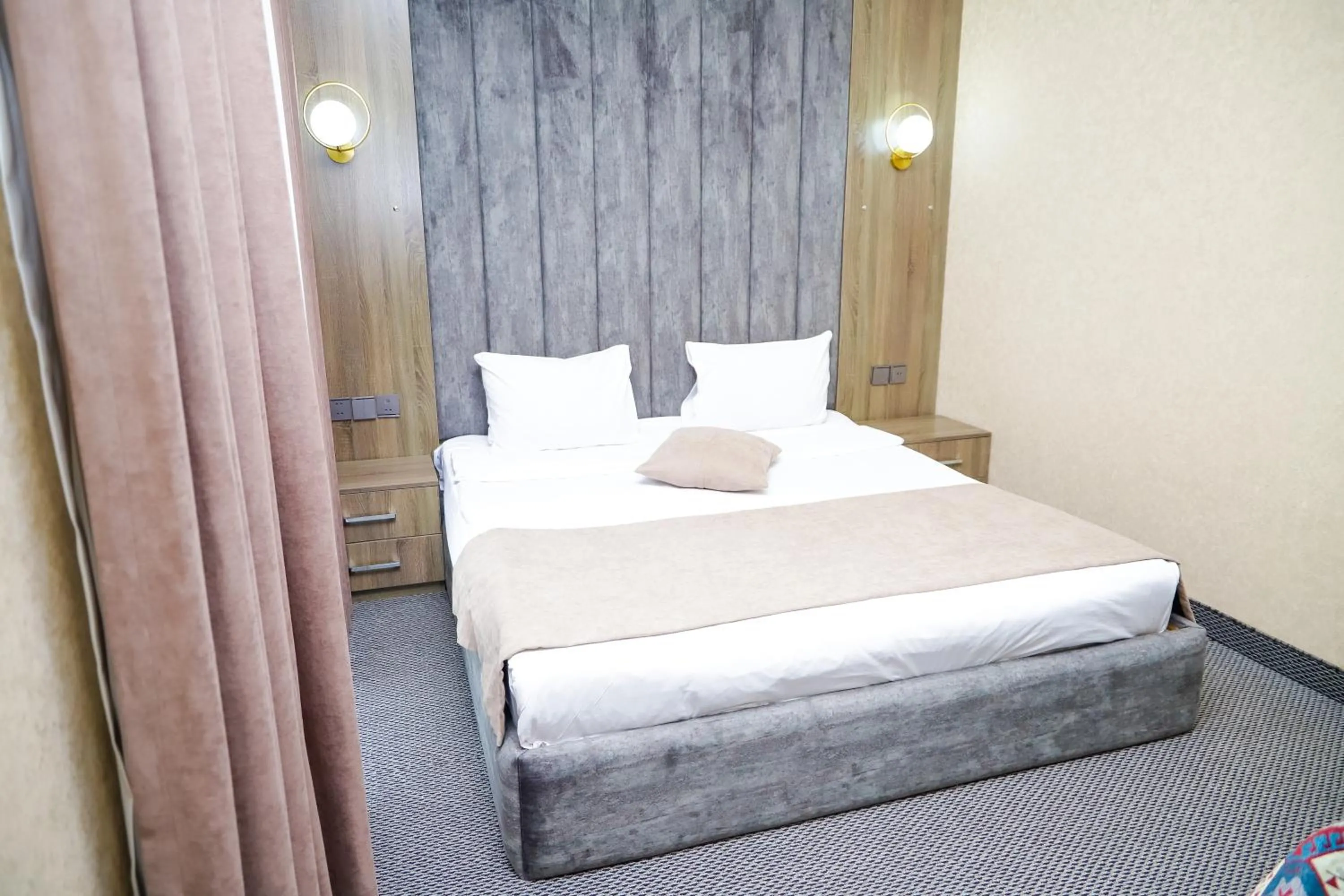 Bed in Sunrise Hotel Baku