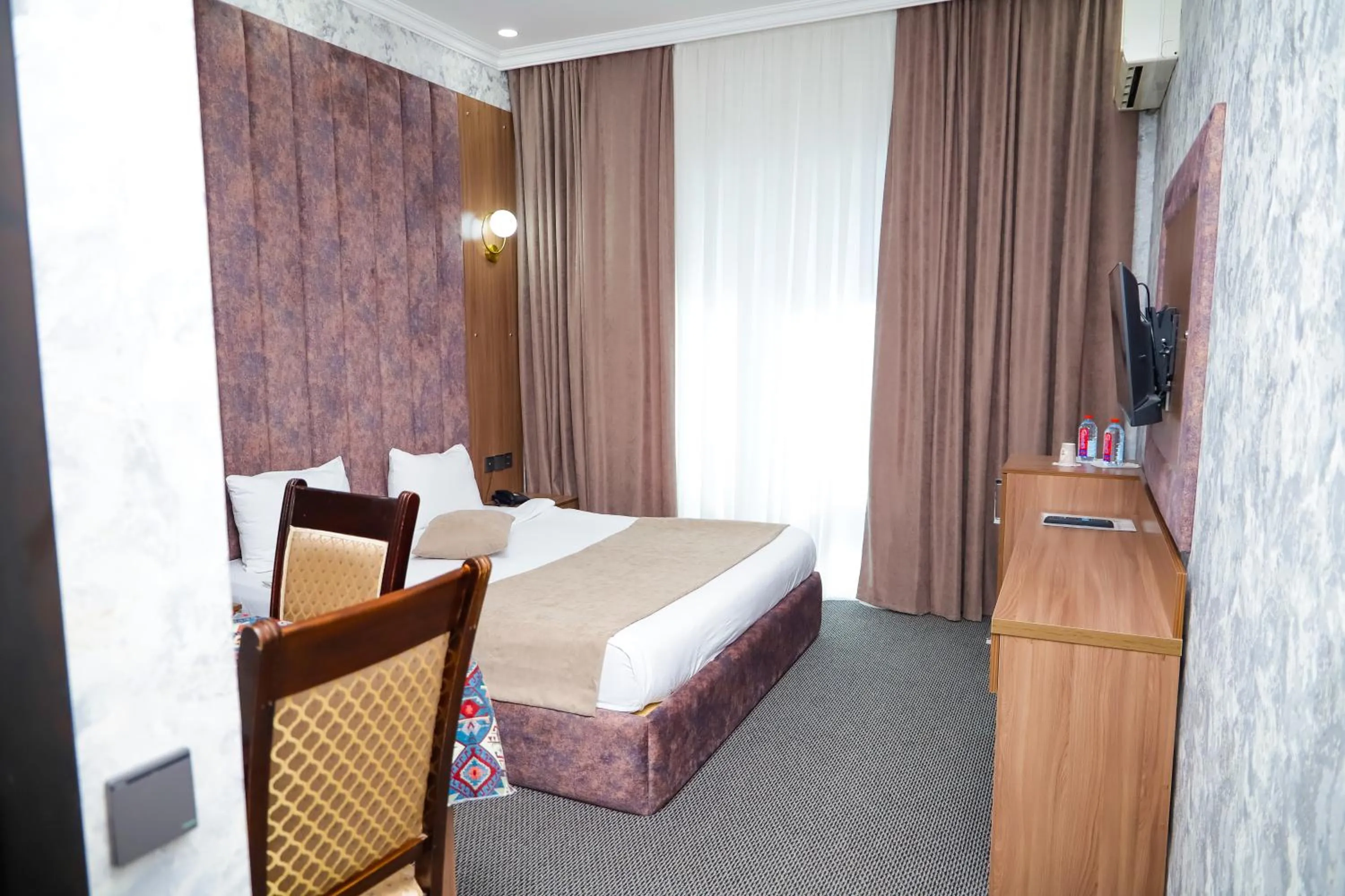 Bed in Sunrise Hotel Baku