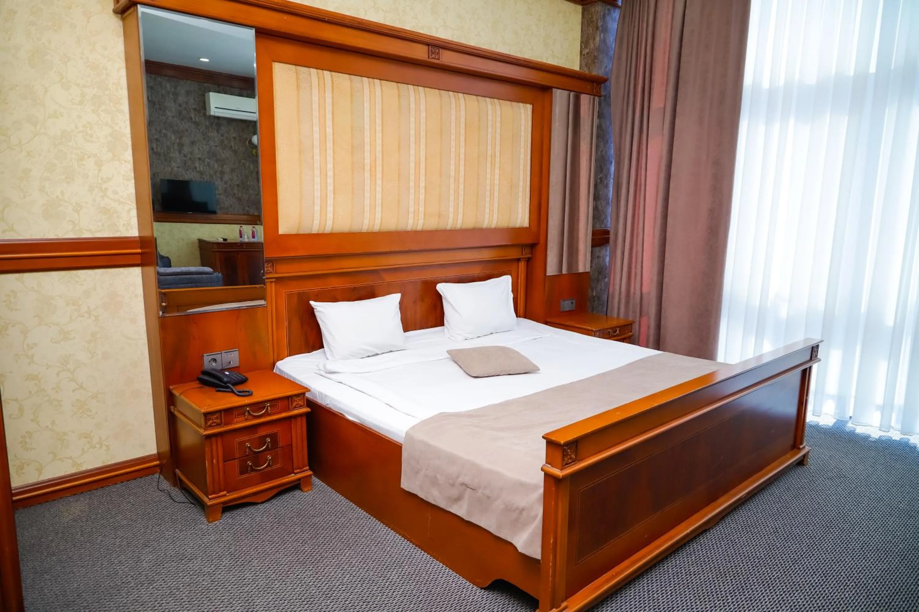 Bed in Sunrise Hotel Baku