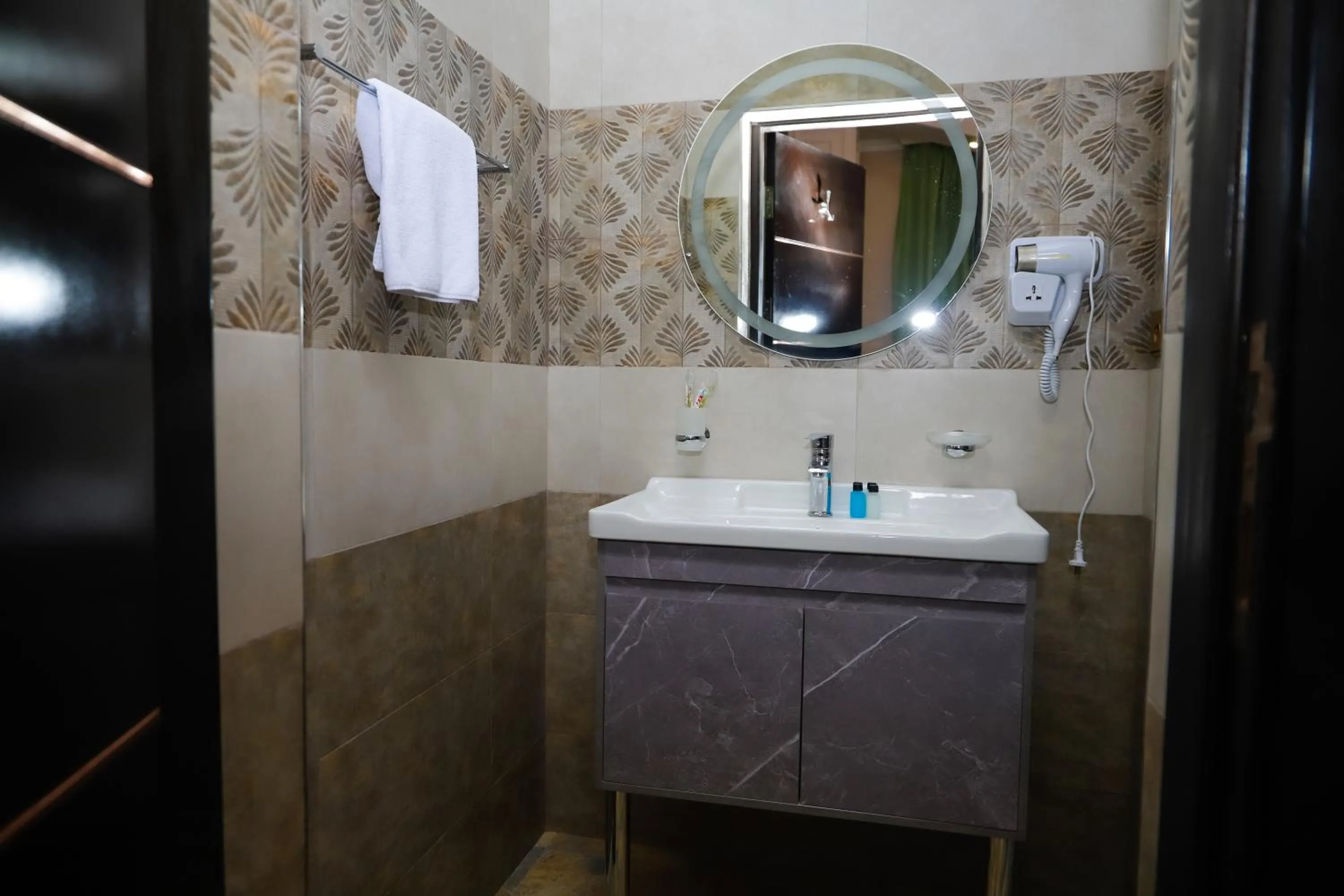 Toilet in Sunrise Hotel Baku