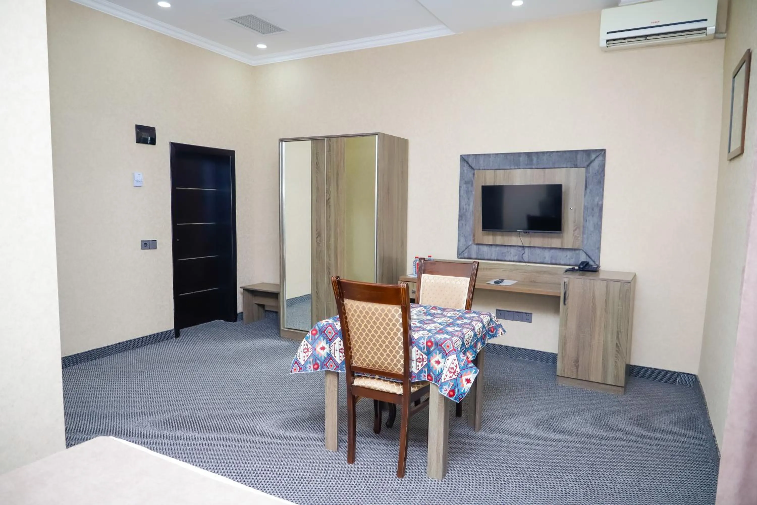 TV and multimedia in Sunrise Hotel Baku