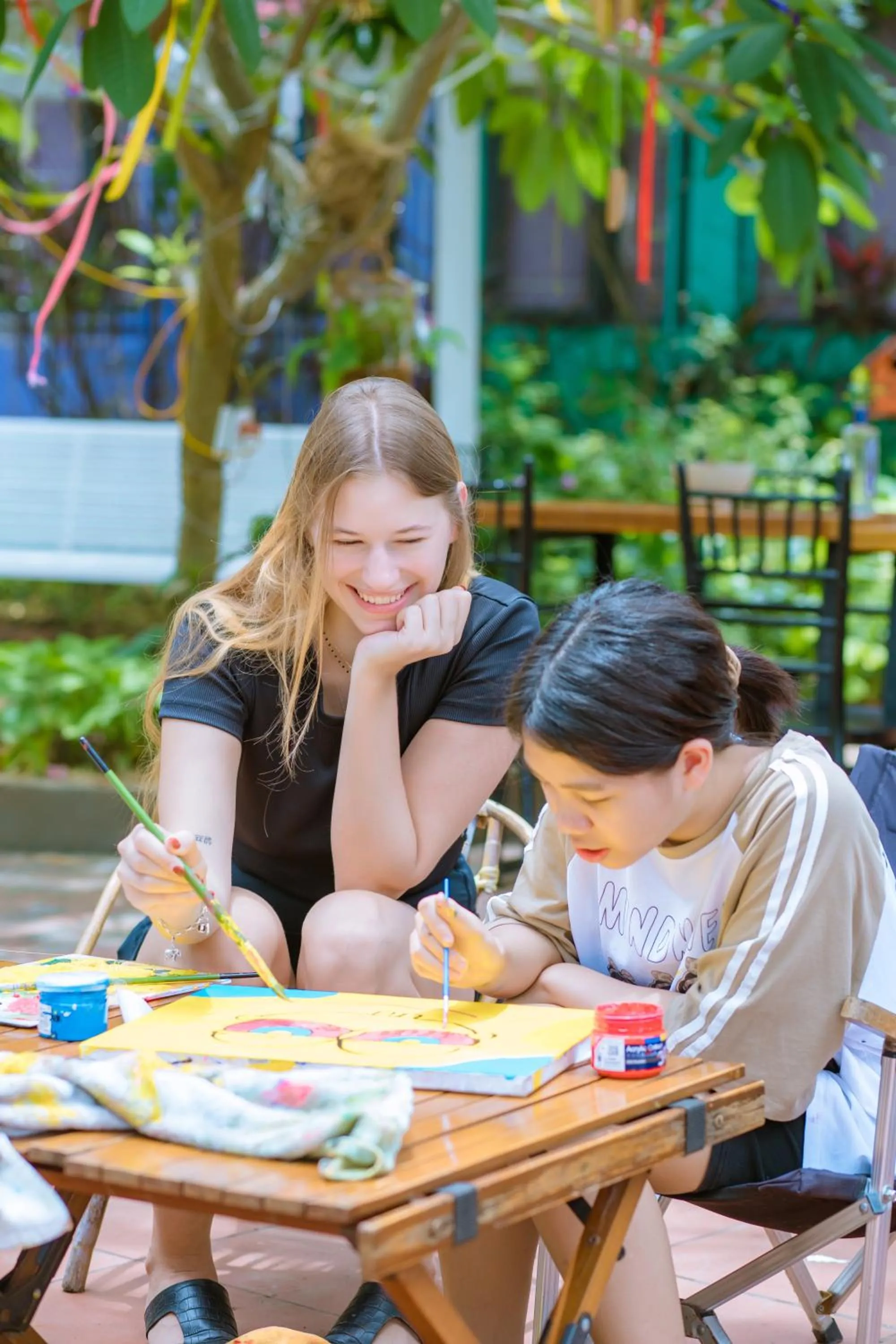 Day in Republic Hostel Cat Ba