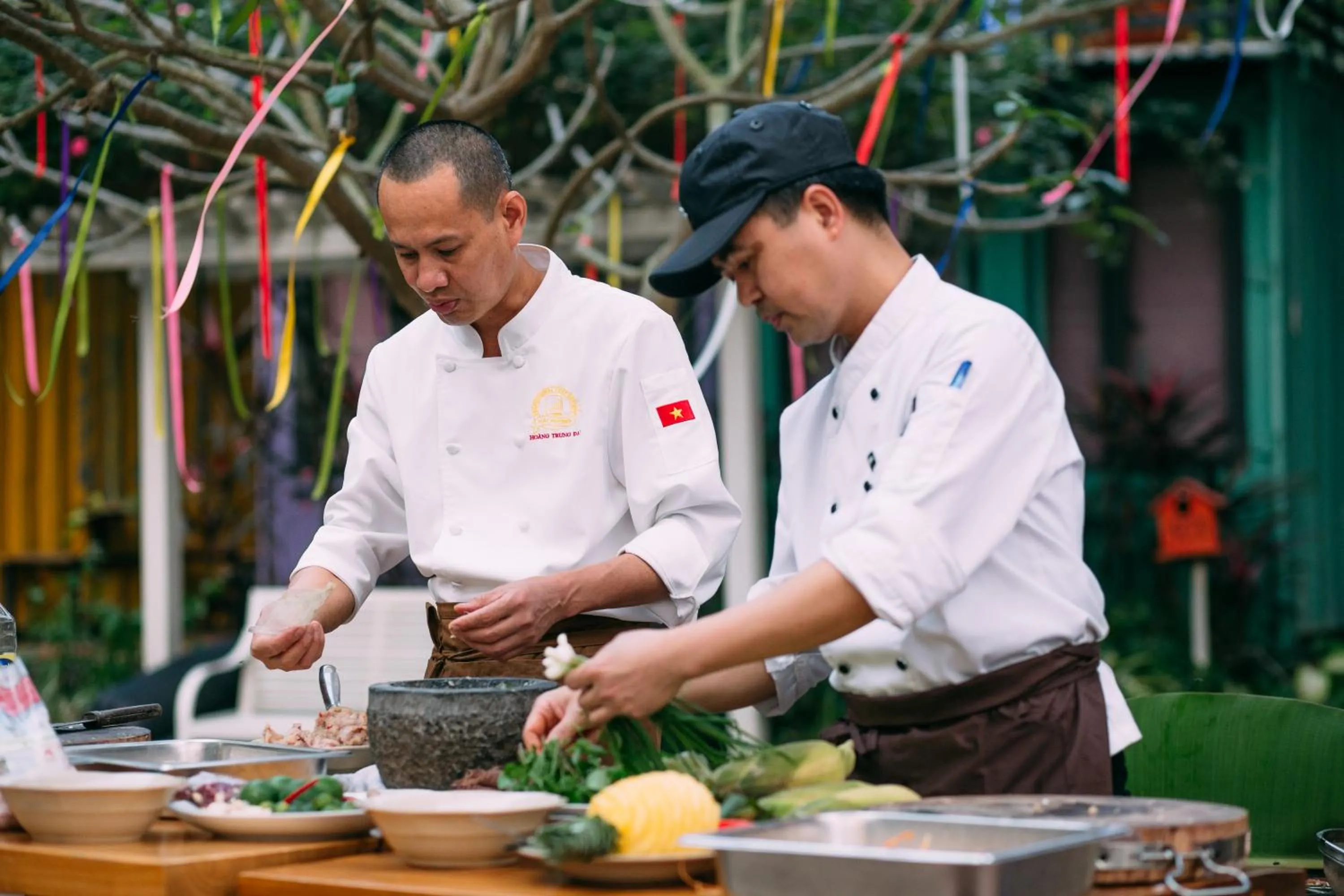 Food and drinks in Republic Hostel Cat Ba