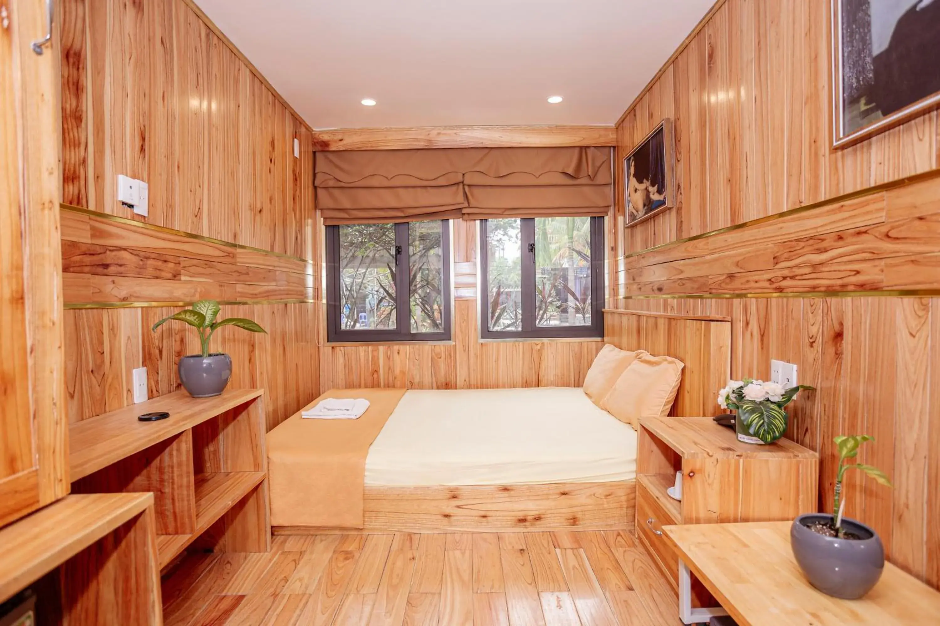 Photo of the whole room in Republic Hostel Cat Ba Photo of the whole room in Republic Hostel Cat Ba