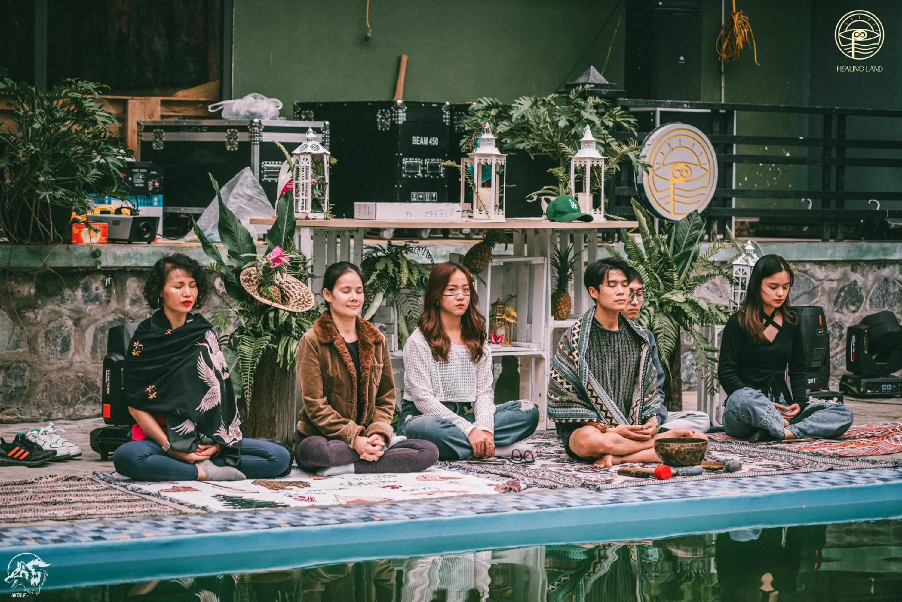 Day in Republic Hostel Cat Ba