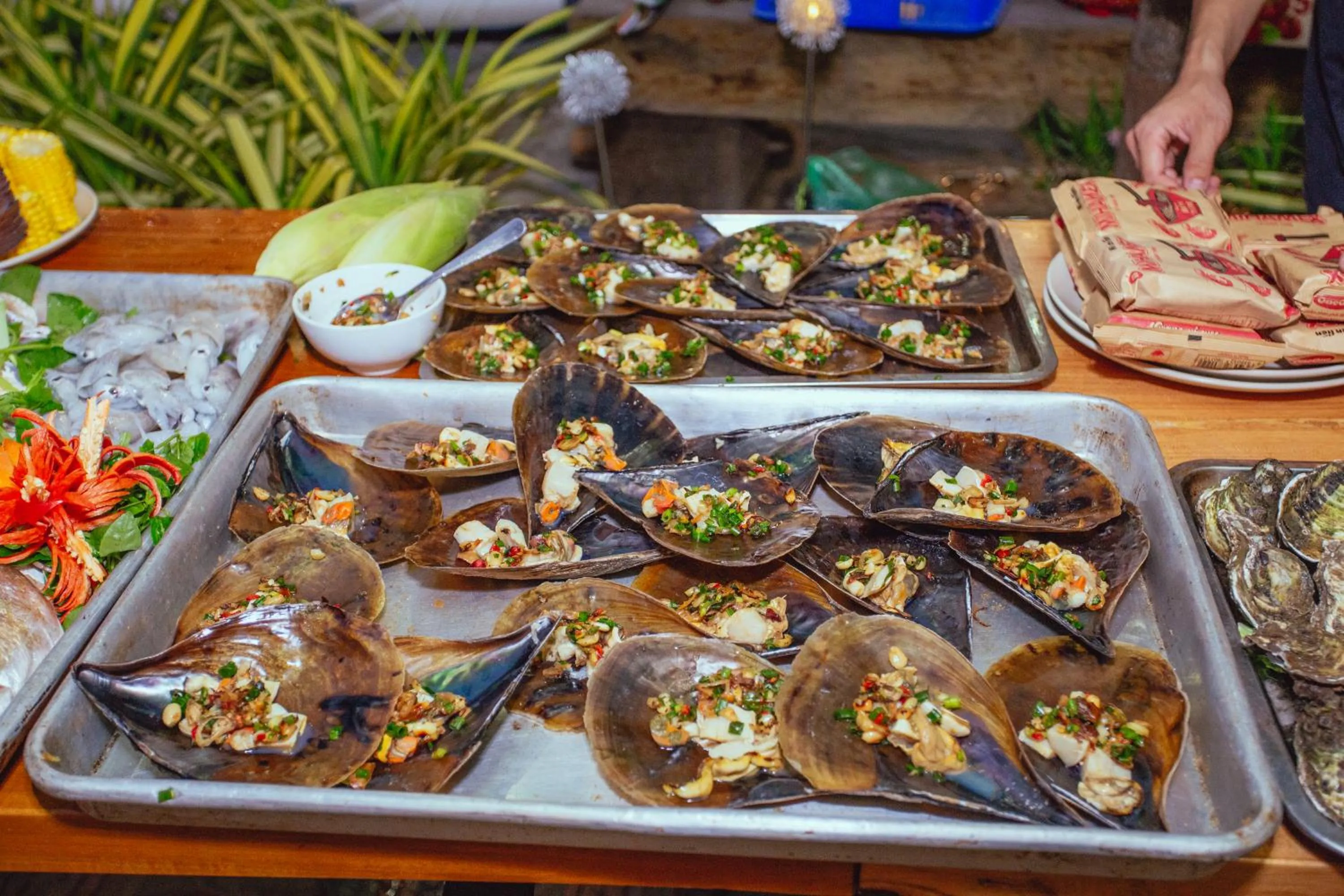 Food and drinks in Republic Hostel Cat Ba