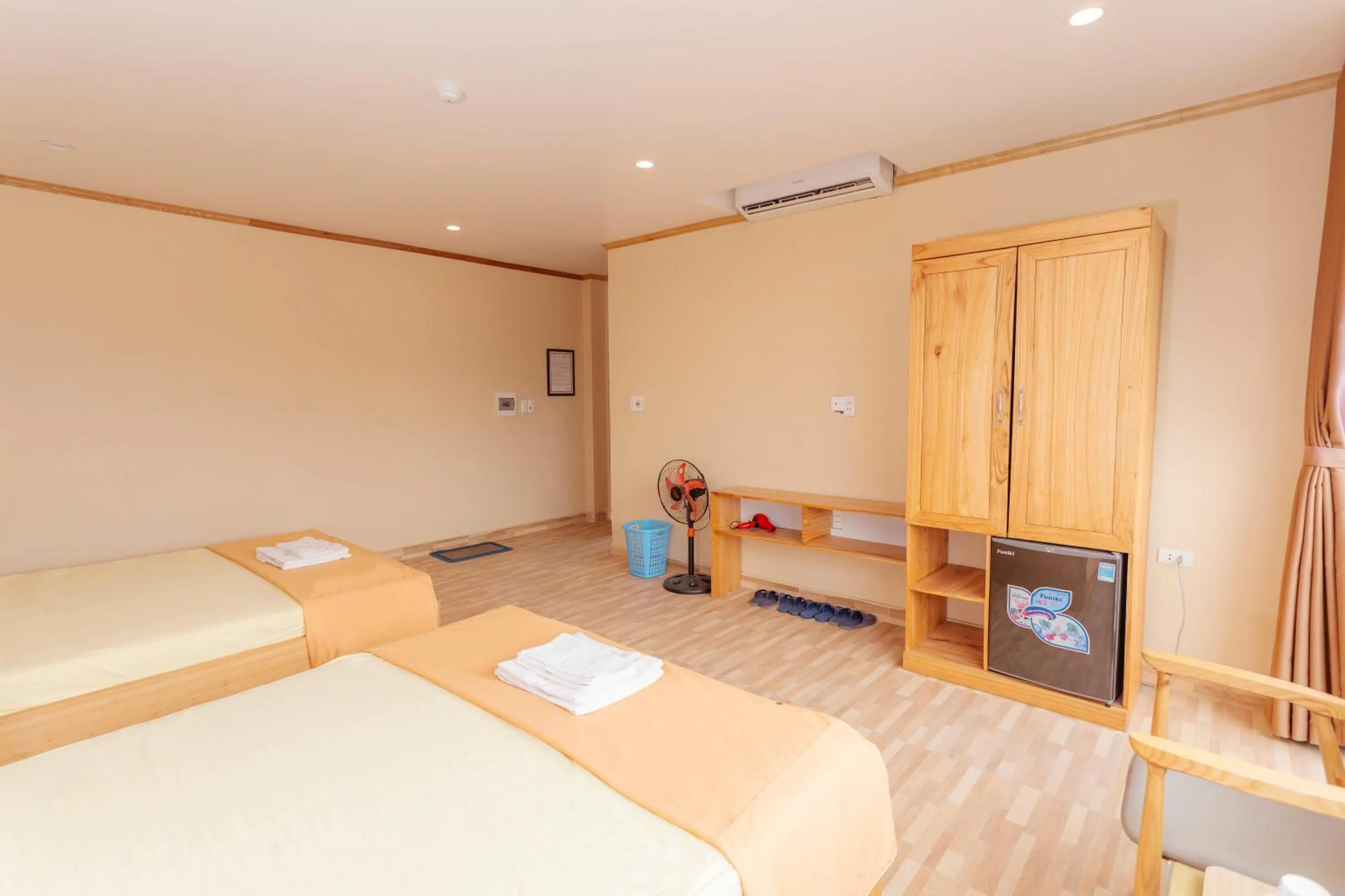 Bed in Republic Hostel Cat Ba