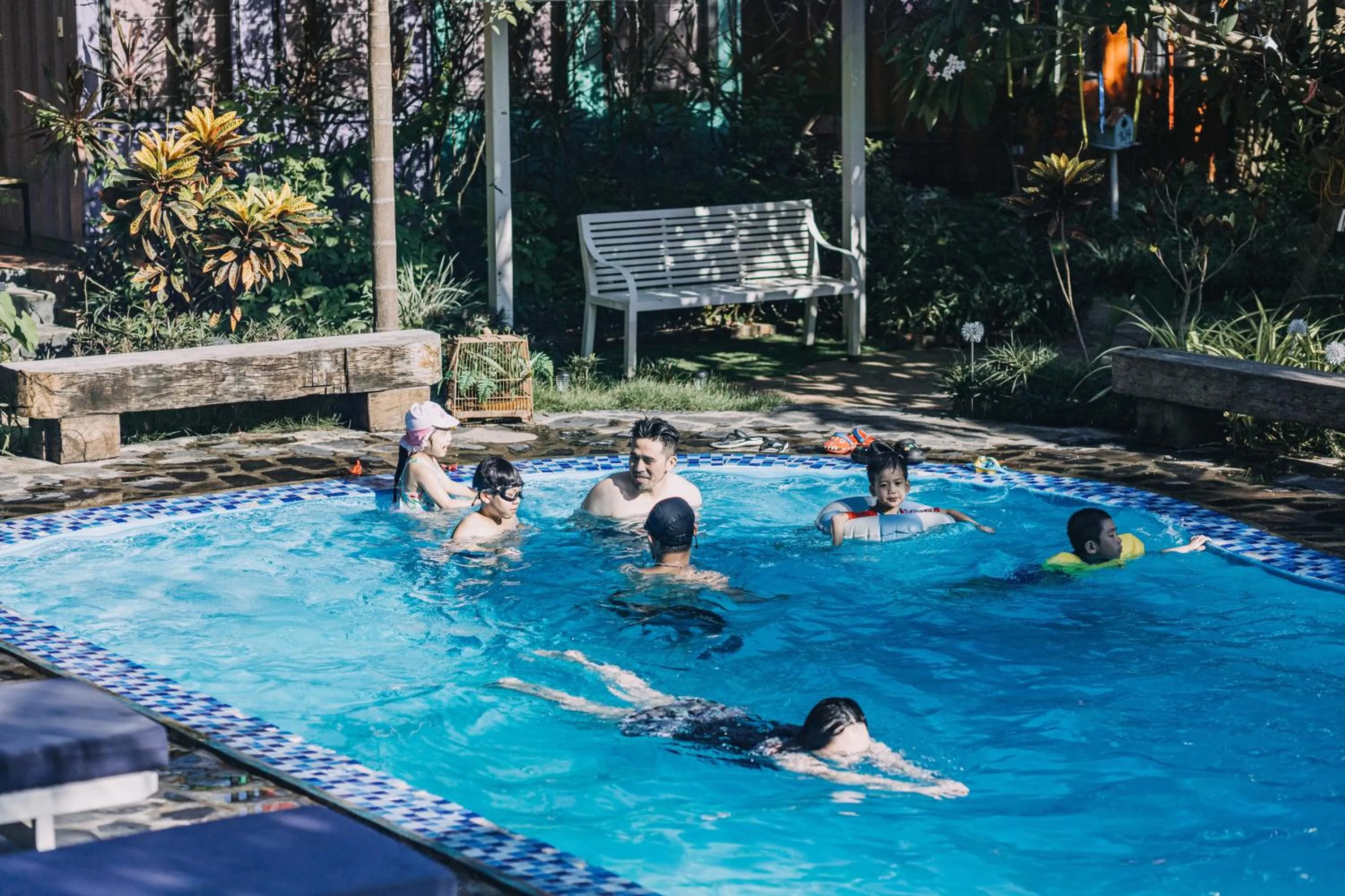 Spring in Republic Hostel Cat Ba