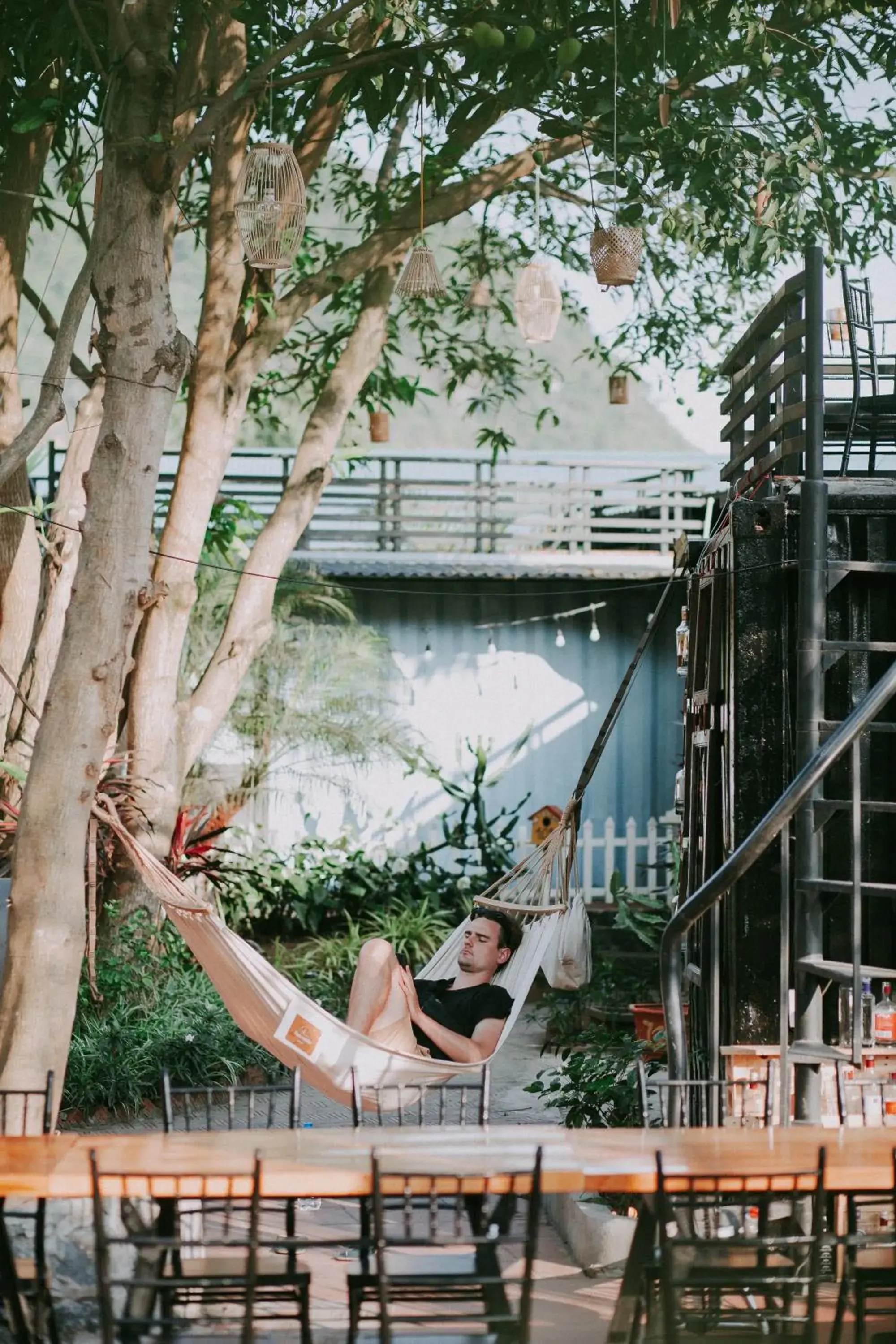 Property building in Republic Hostel Cat Ba Property building in Republic Hostel Cat Ba