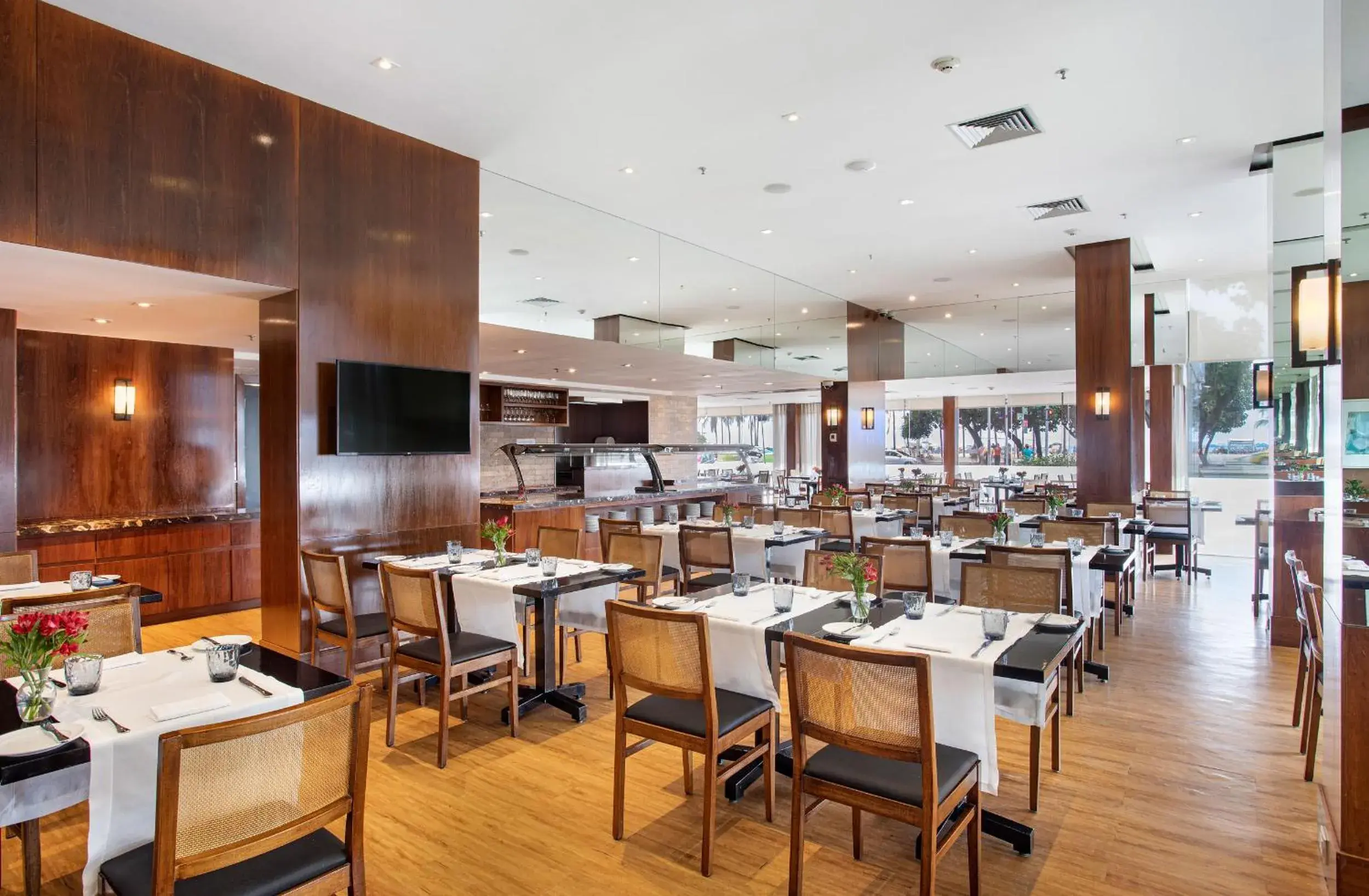 Restaurant/places to eat in Windsor Leme Hotel Restaurant/places to eat in Windsor Leme Hotel