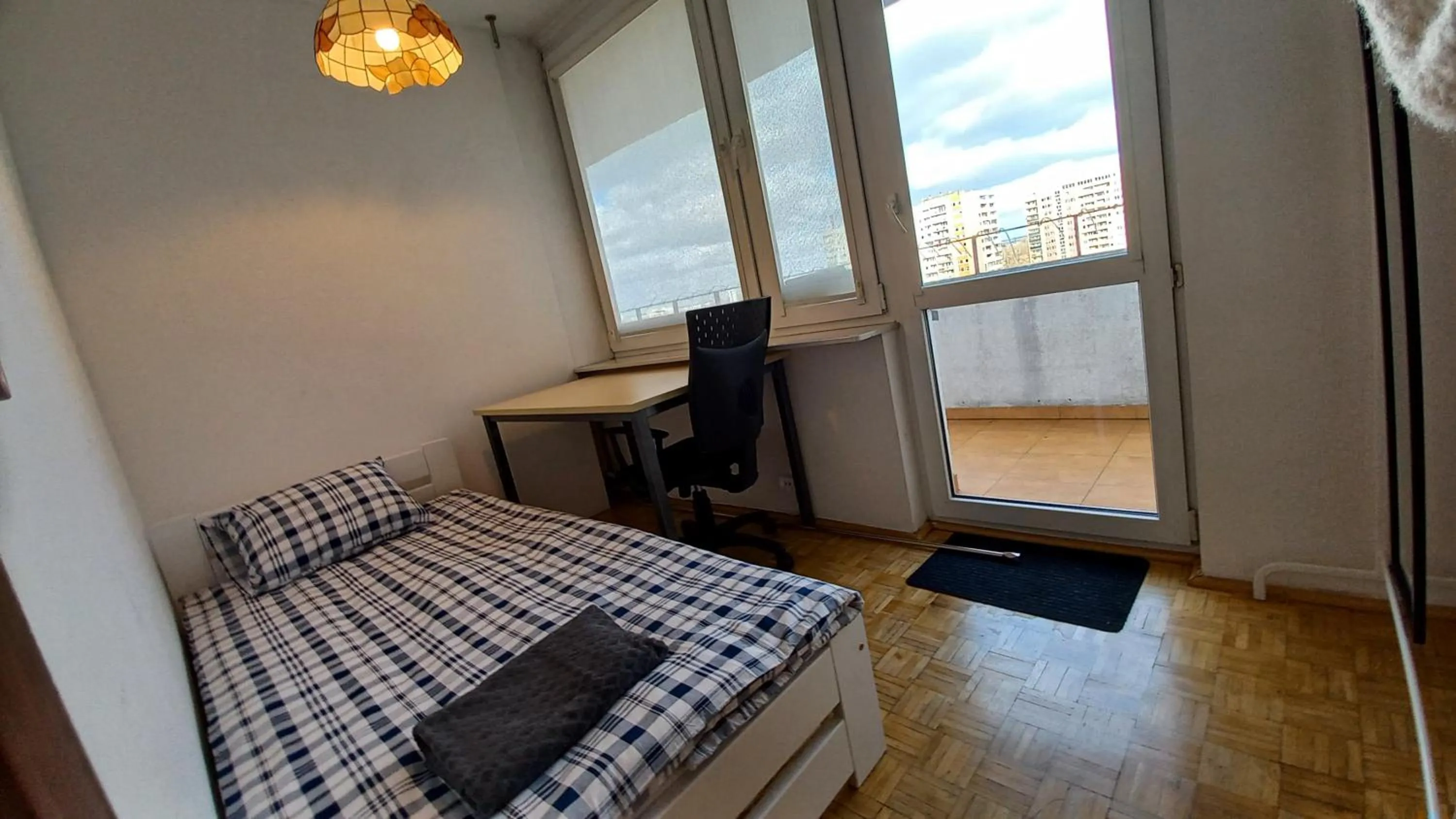 Bed in Ivory House (Marymont-Ruda)