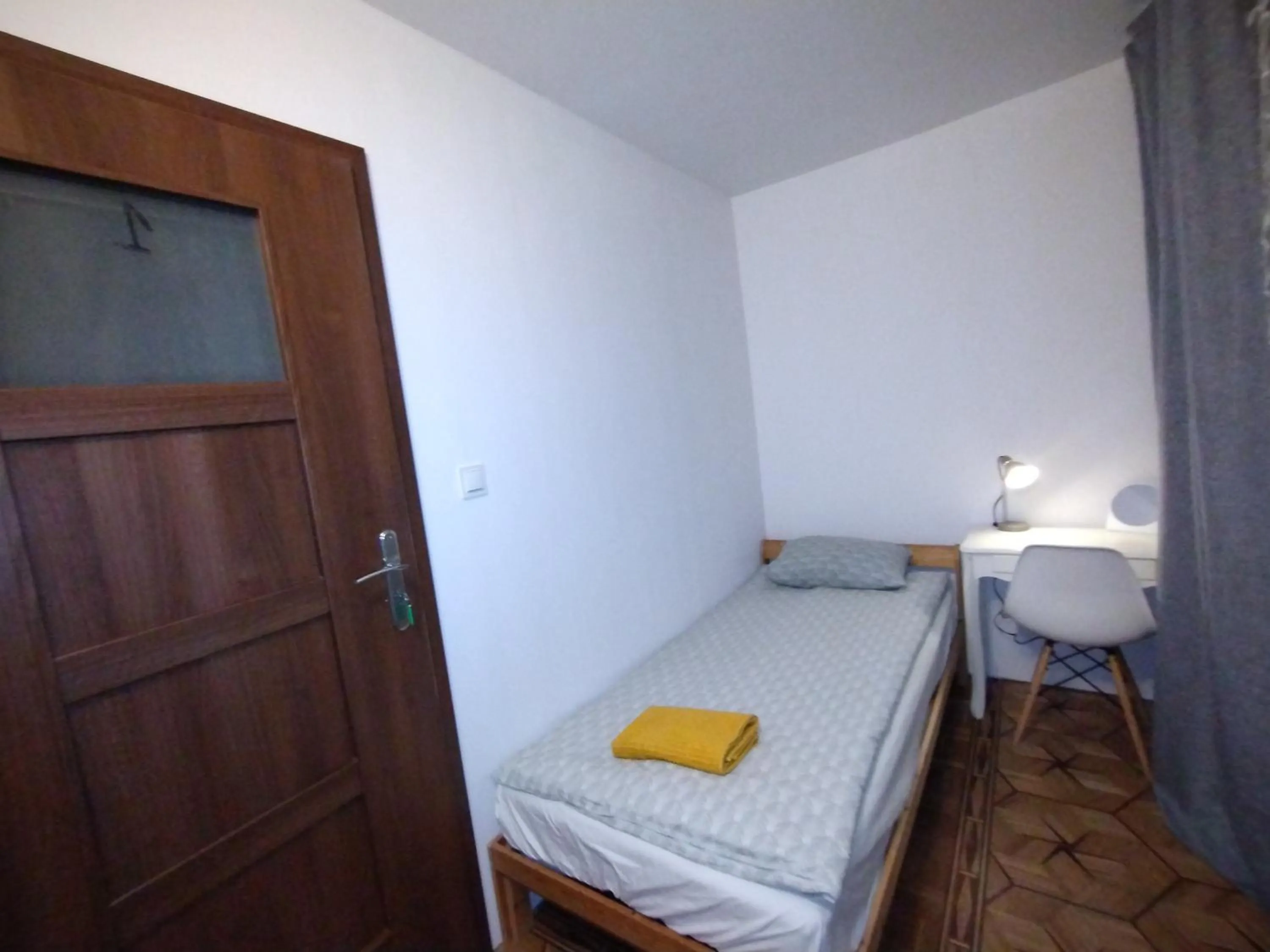 Bed in Ivory House (Marymont-Ruda)