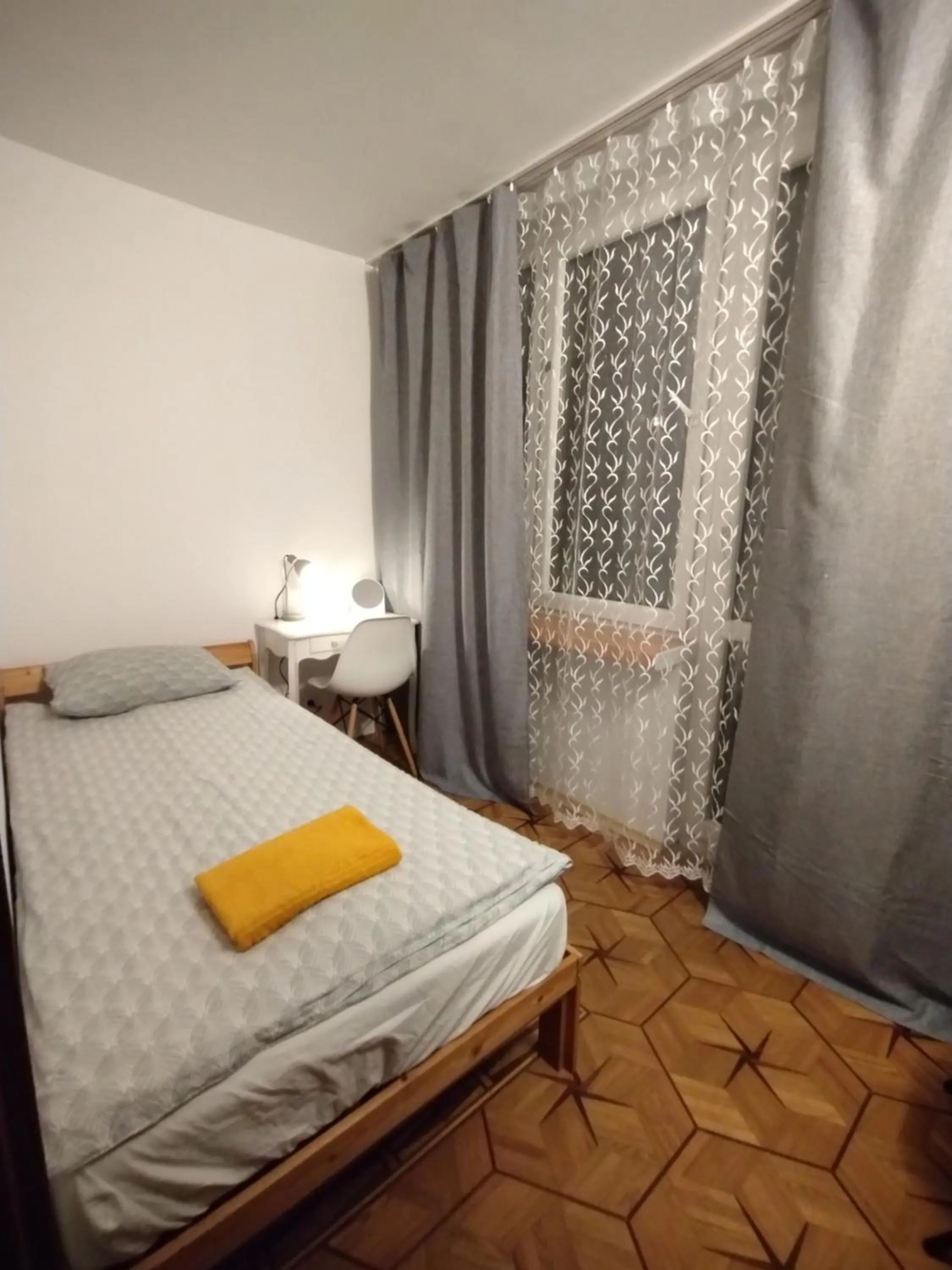 Bed in Ivory House (Marymont-Ruda)