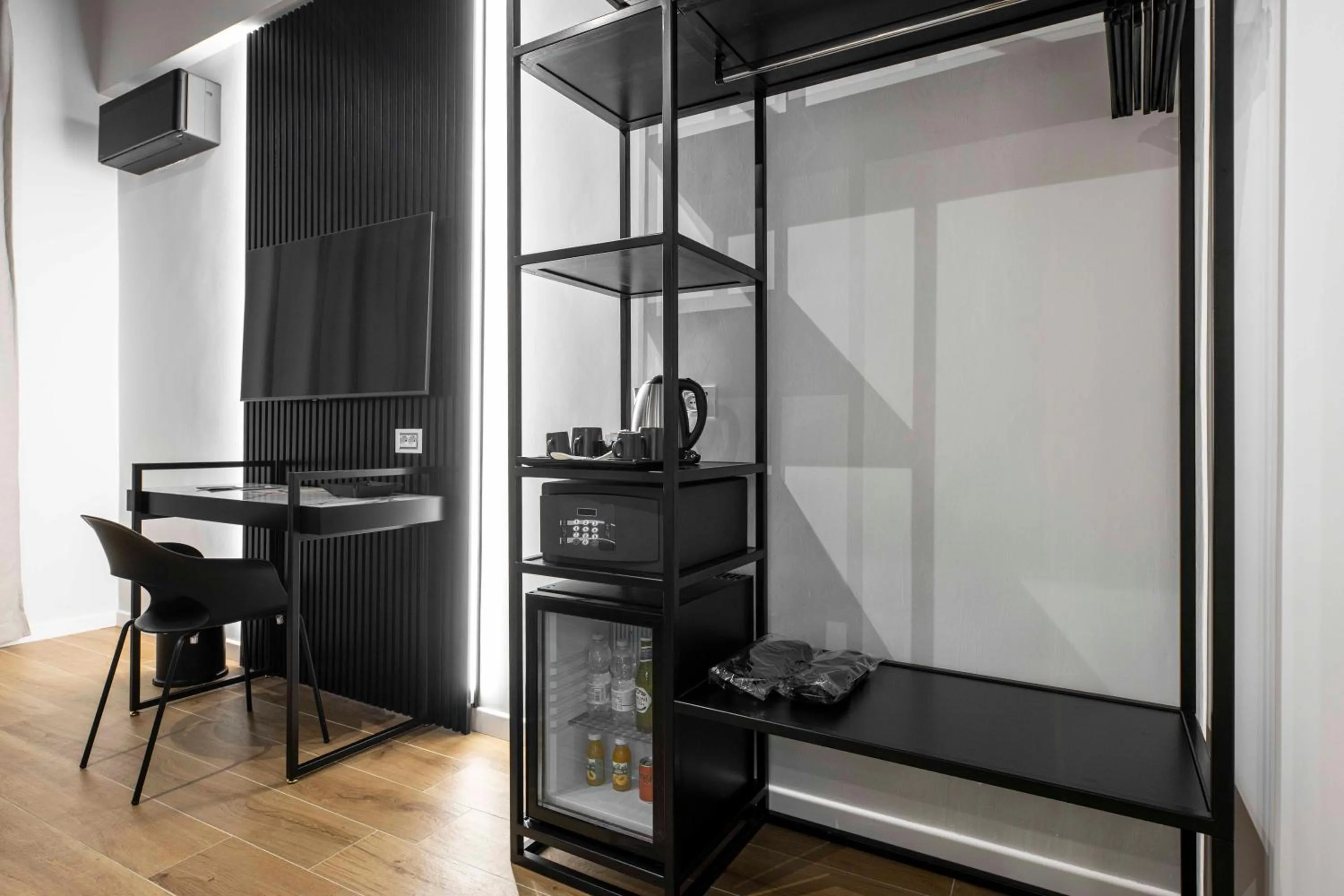 TV and multimedia in Home at Rome Luxury Navona Guesthouse