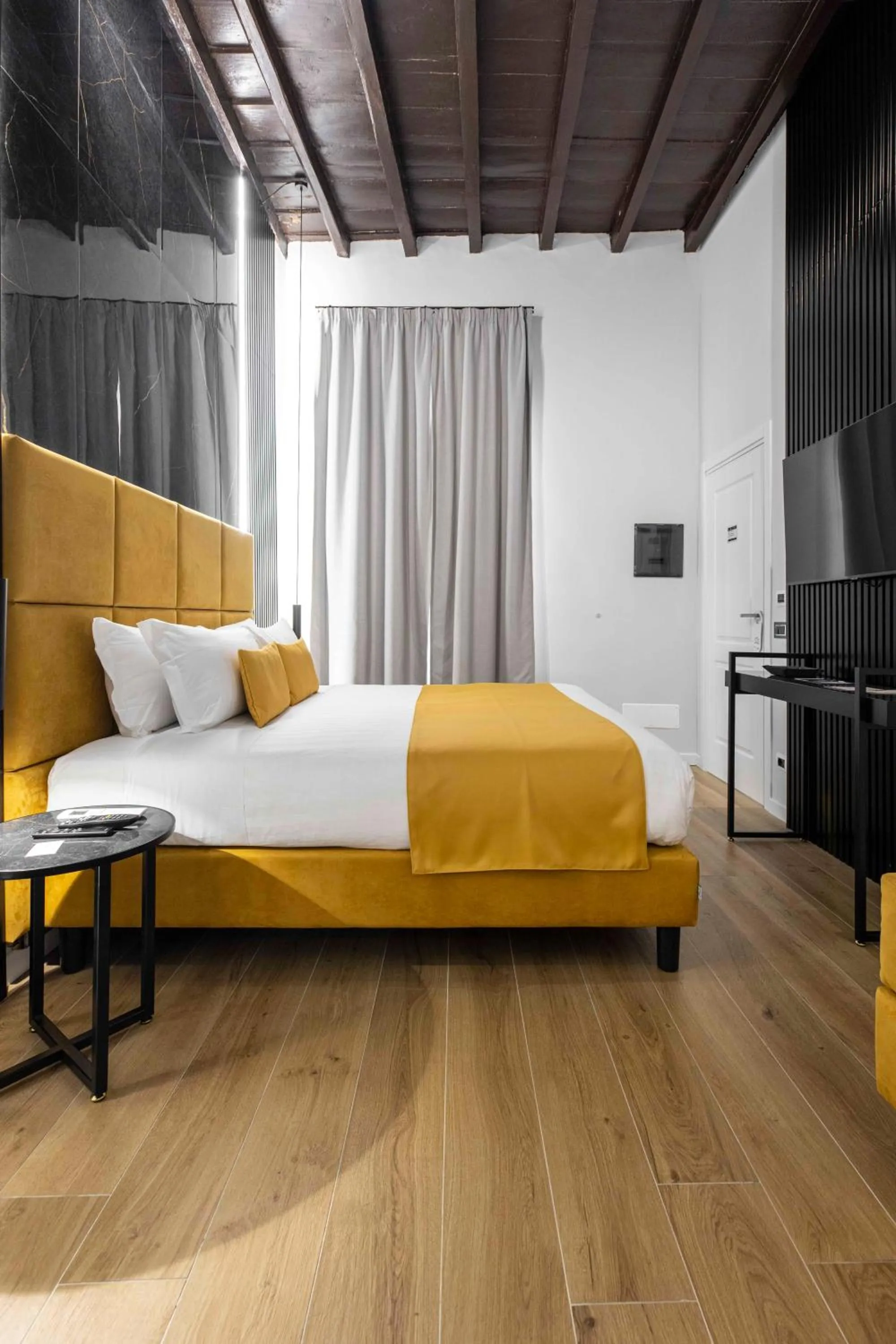 Bed in Home at Rome Luxury Navona Guesthouse