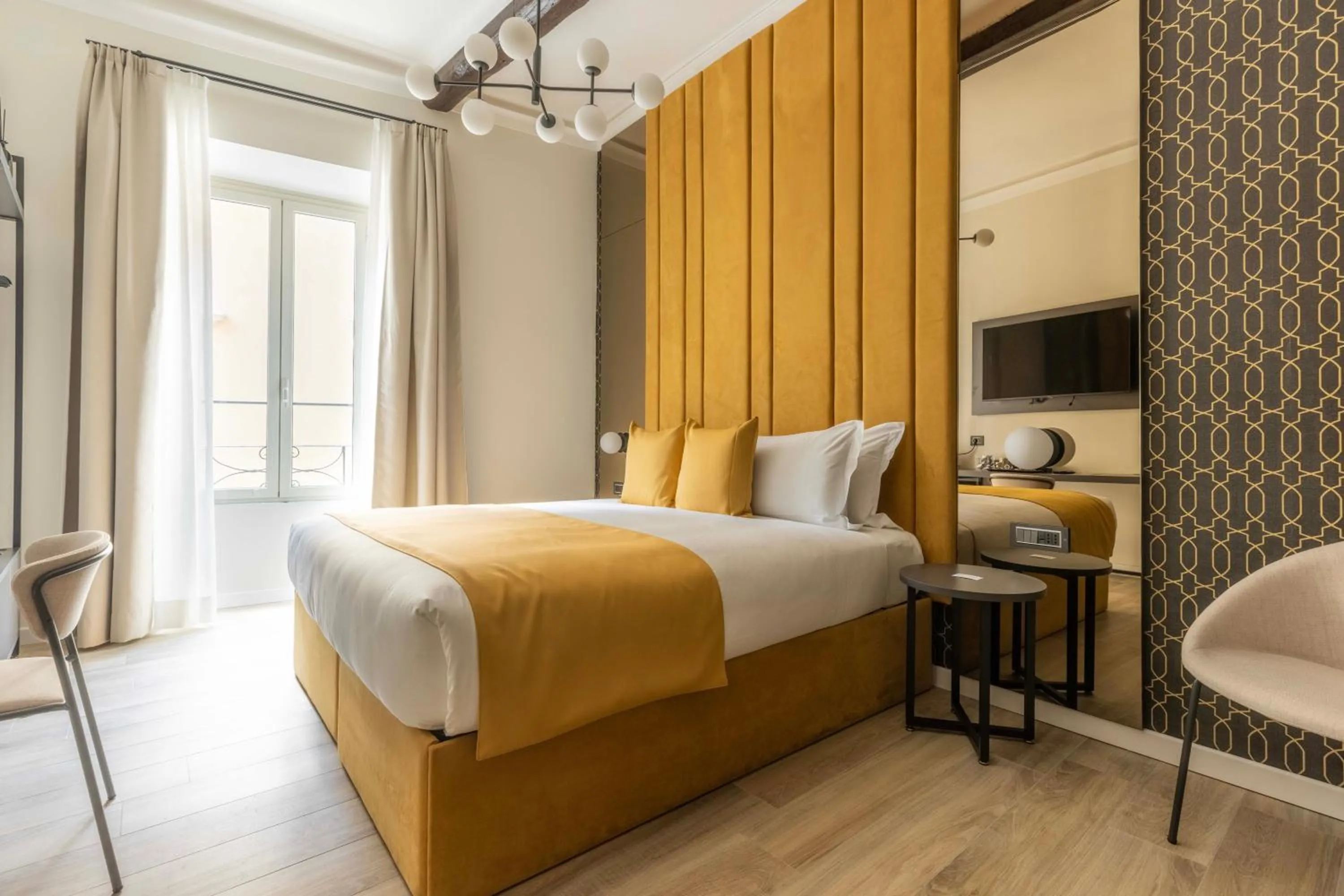 Photo of the whole room, Bed in Home at Rome Luxury Navona Guesthouse