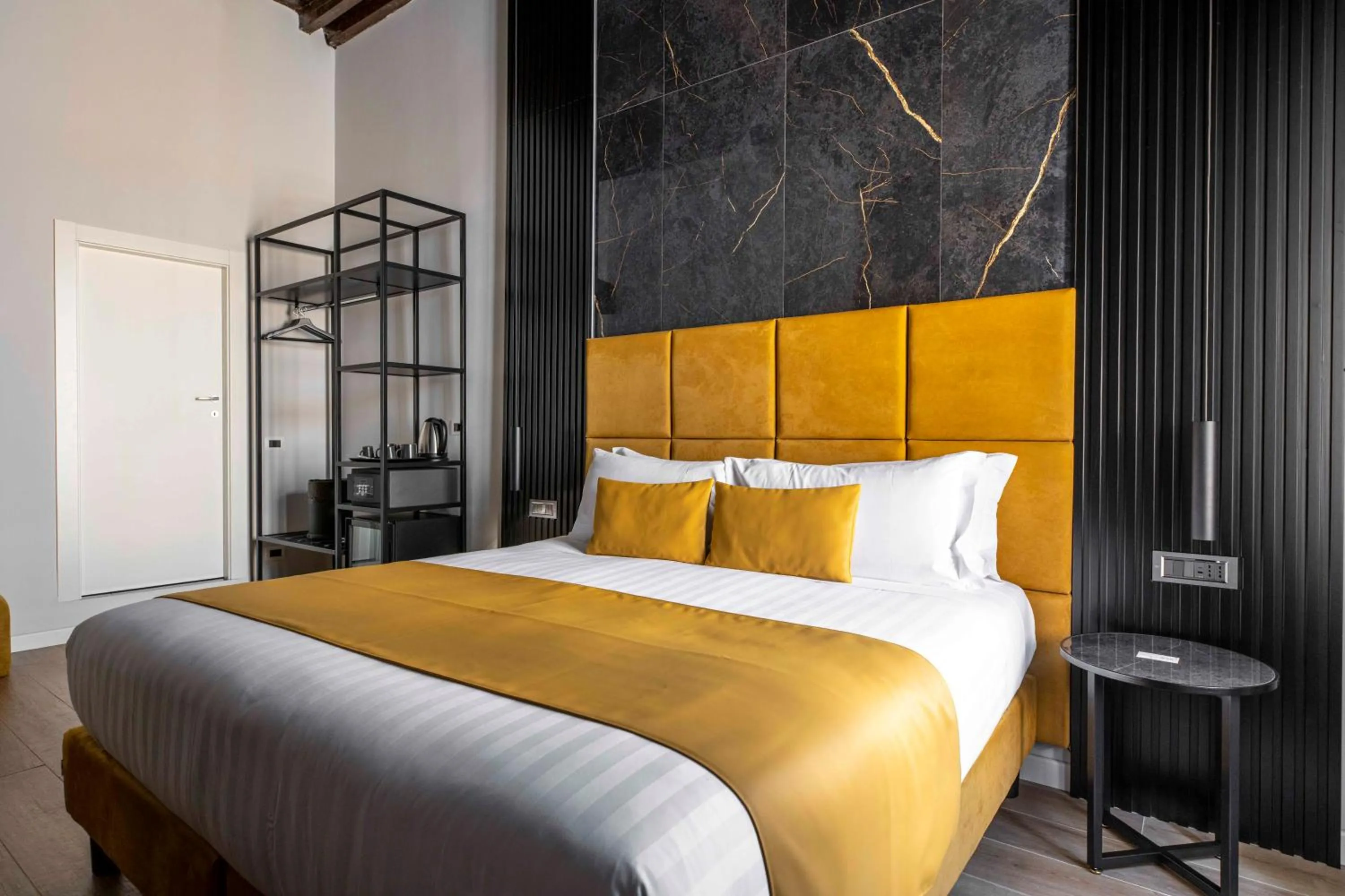 Bed in Home at Rome Luxury Navona Guesthouse