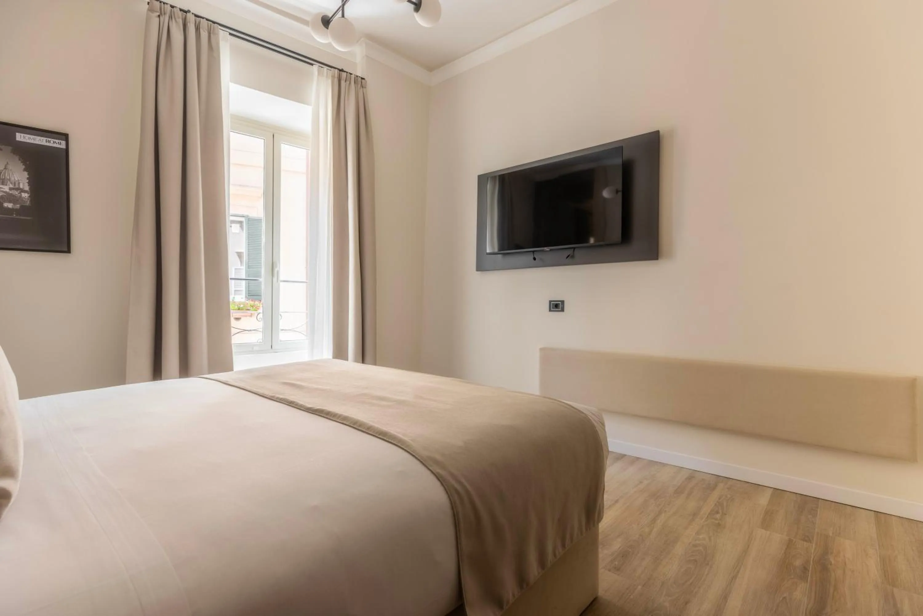 Photo of the whole room, Bed in Home at Rome Luxury Navona Guesthouse