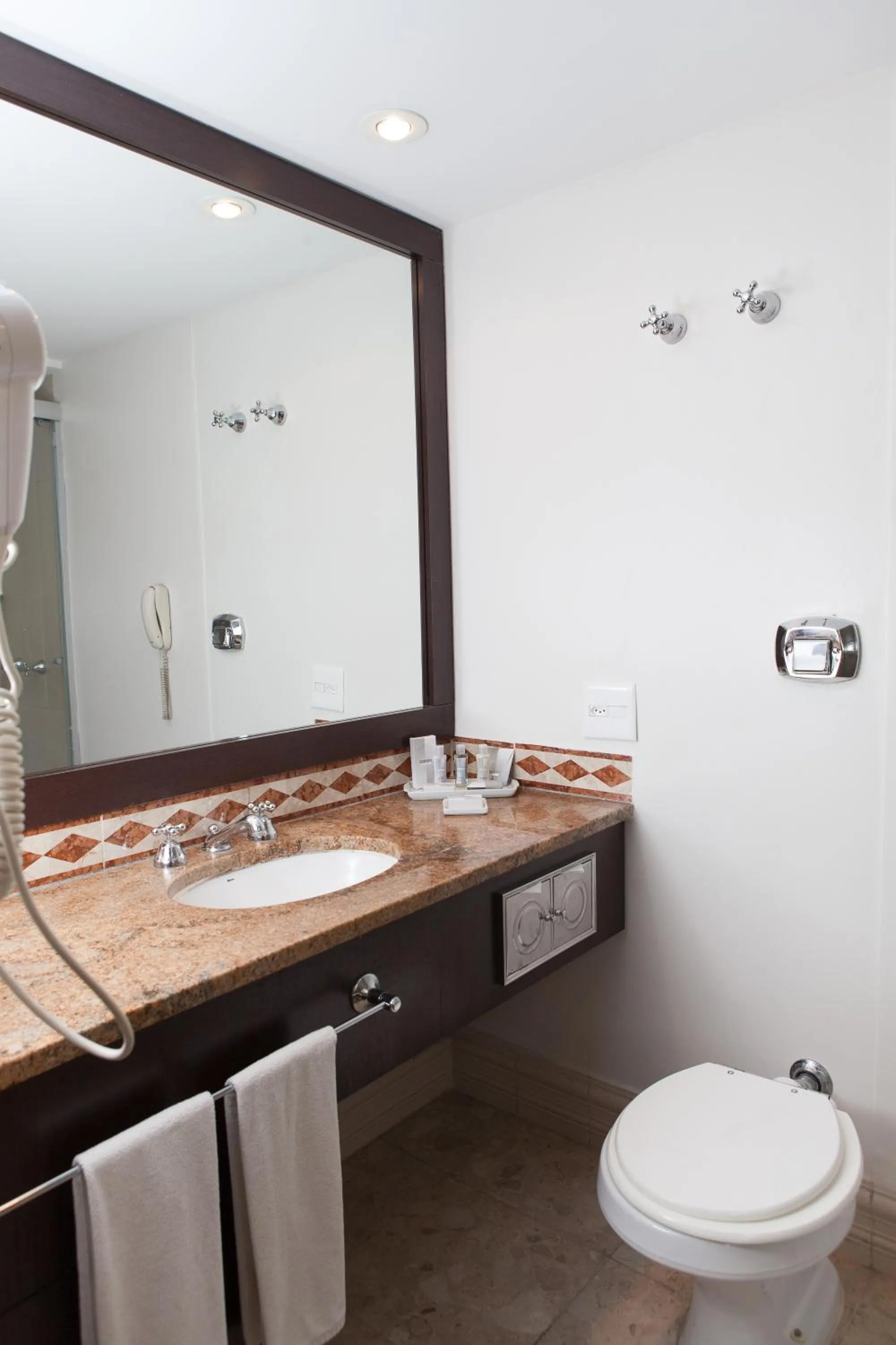 Bathroom in Rio Othon Palace