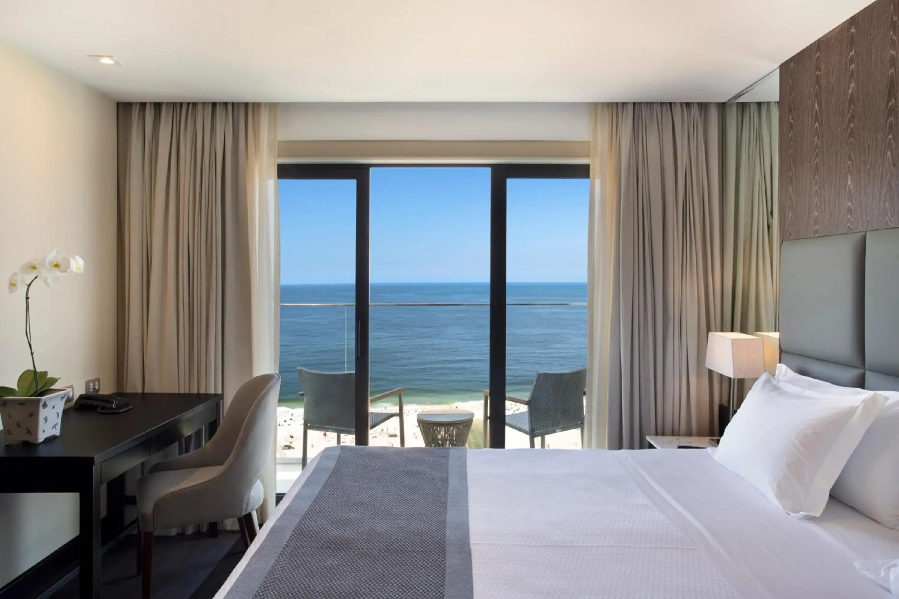 Luxo com Cama Casal - single occupancy in Windsor California Copacabana Luxo com Cama Casal - single occupancy in Windsor California Copacabana