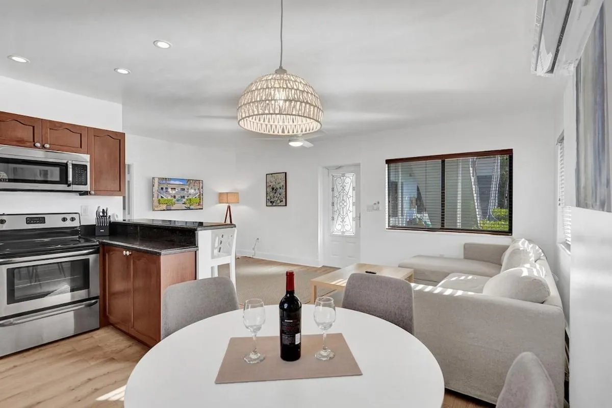 Waves On Walnut - Beach Access