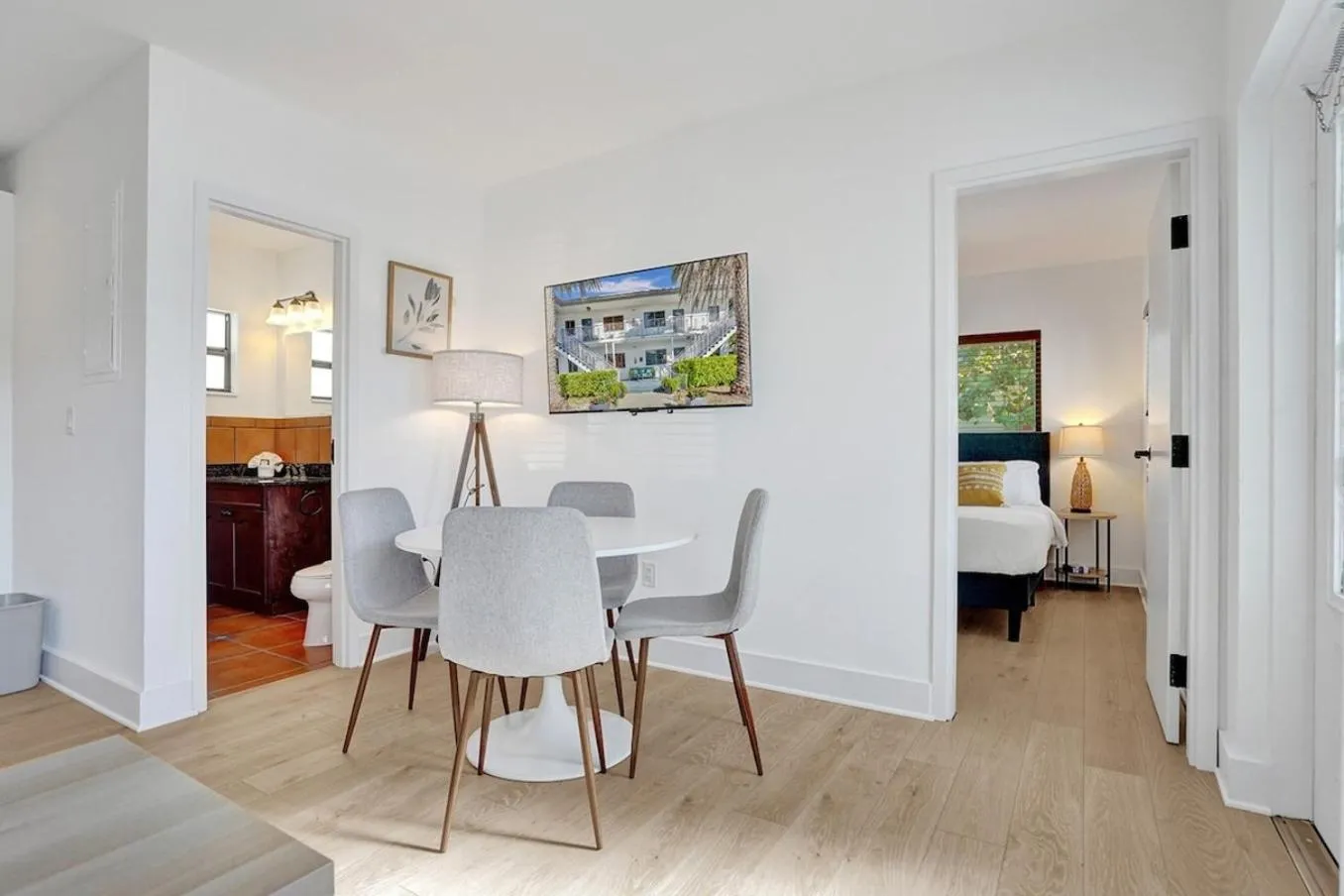 Waves On Walnut - Beach Access