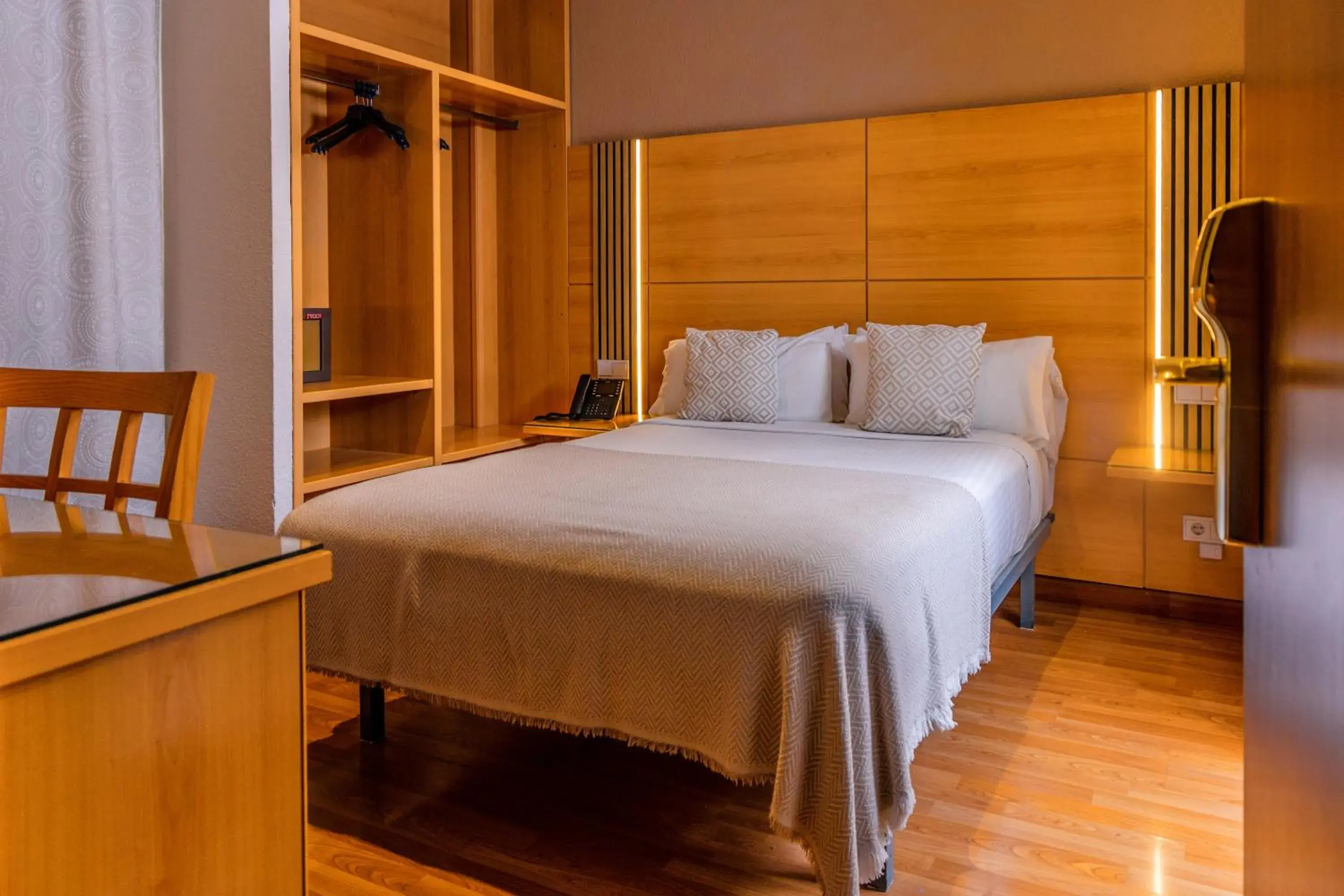 Photo of the whole room, Bed in Hotel Serrano Photo of the whole room, Bed in Hotel Serrano