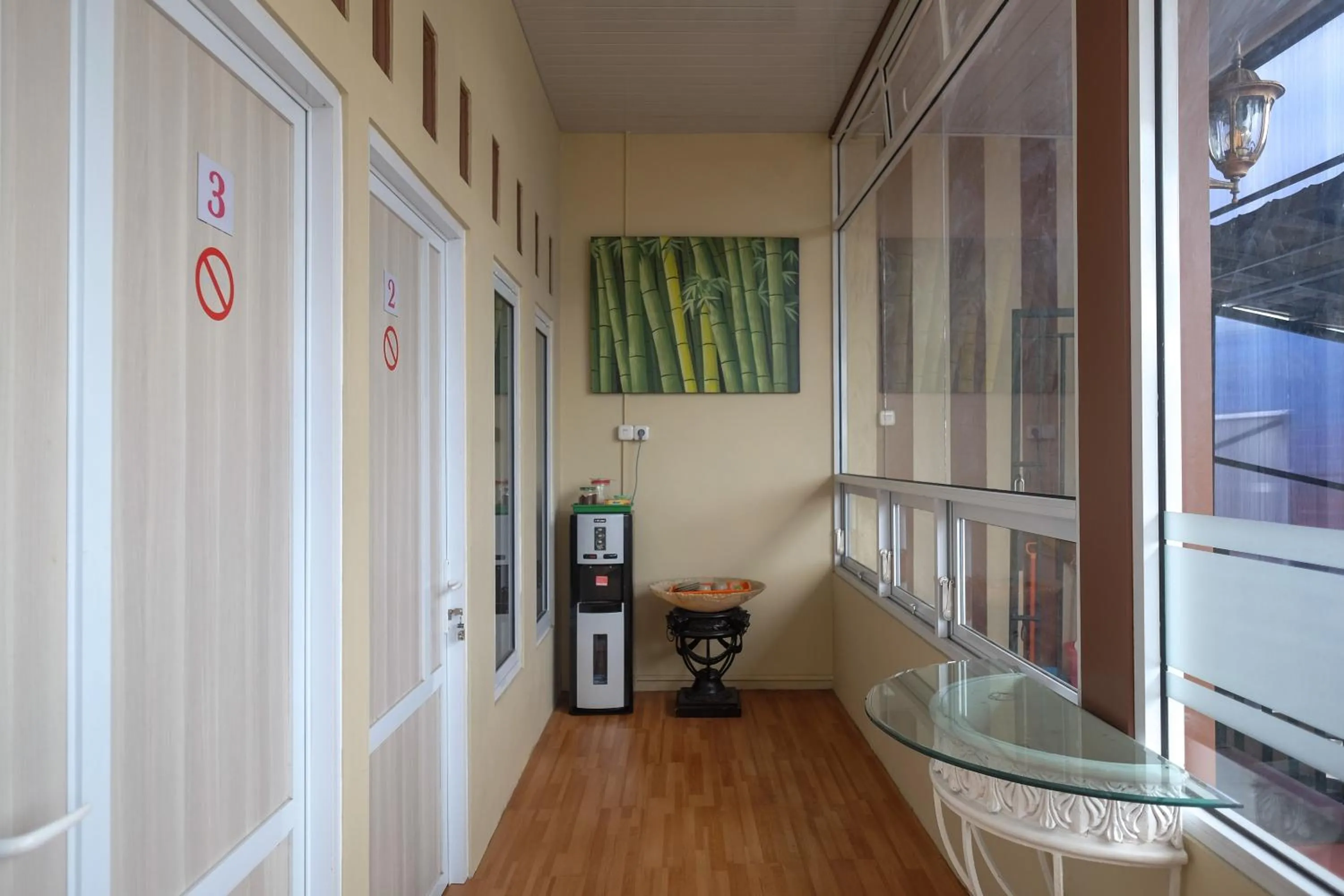 Property building in RedDoorz Syariah near Alun Alun Wonosobo 3